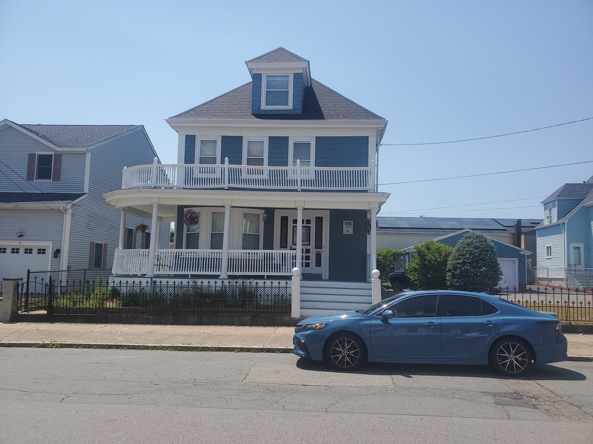 Multi Family at 9 Briggs St, New Bedford MA 02740, photo 2 of 29