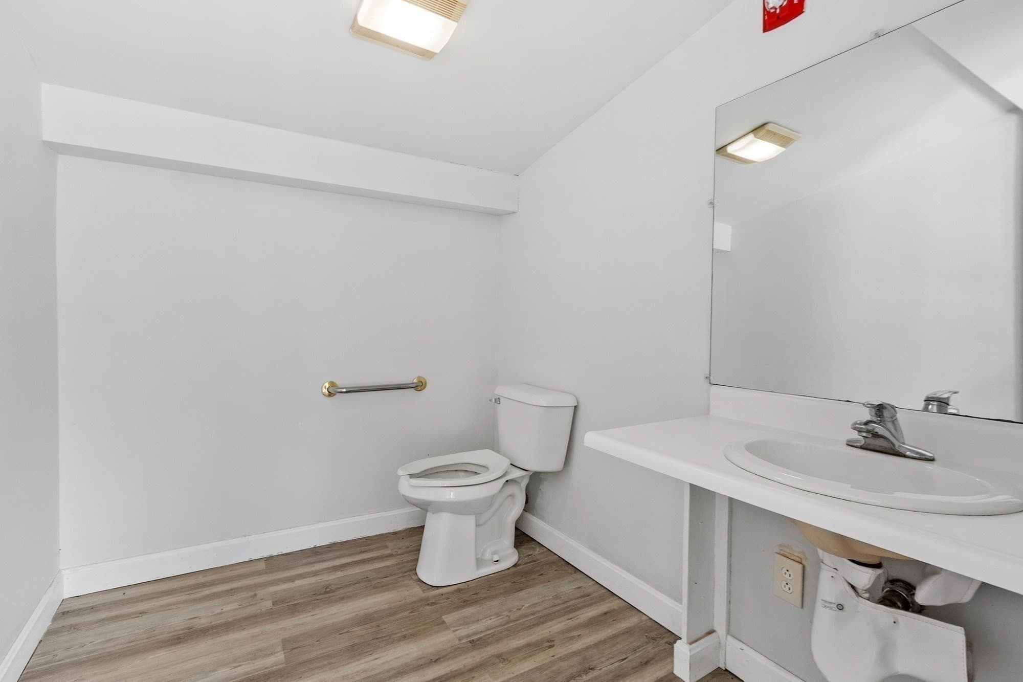 Commercial Sale at 165 Massachusetts Ave, Lunenburg MA 01462, Lunenburg, photo 13 of 31