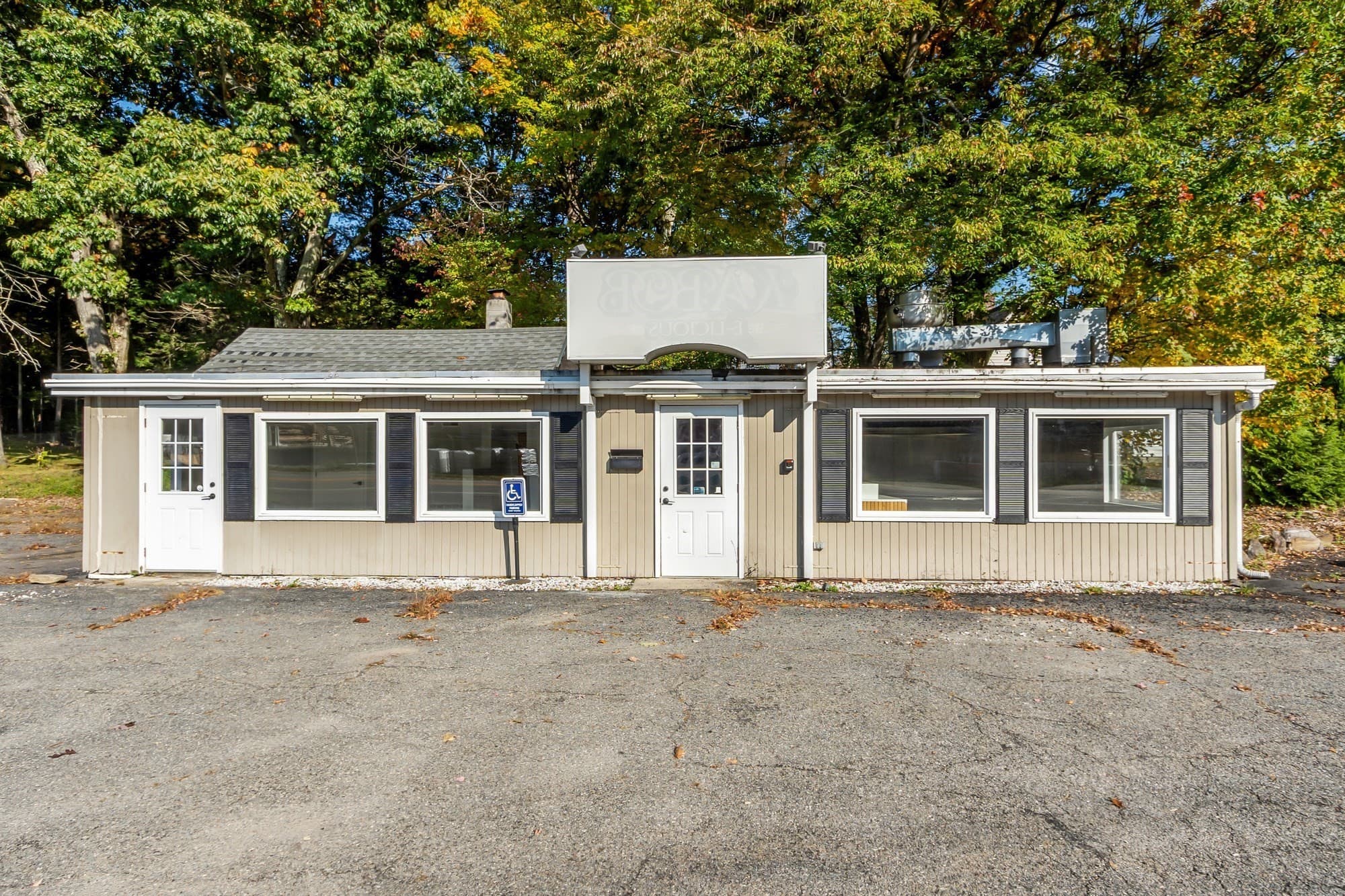 165 Massachusetts Ave, Lunenburg MA 01462