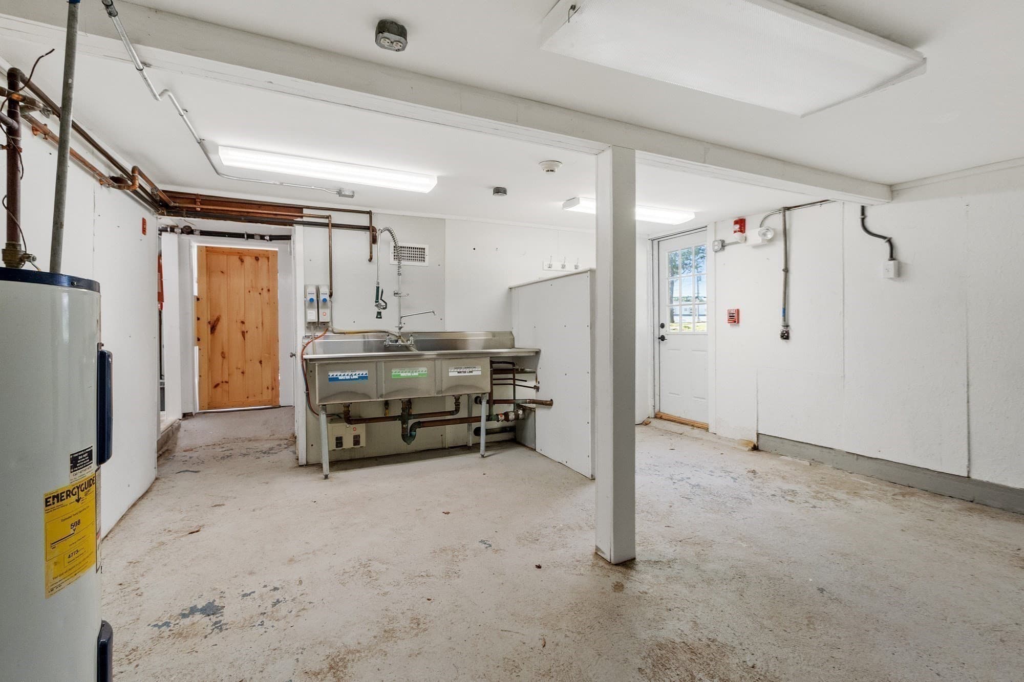 Commercial Sale at 165 Massachusetts Ave, Lunenburg MA 01462, Lunenburg, photo 18 of 31