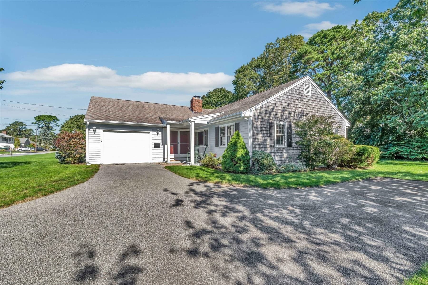 Single Family Residence at 105 Captain Chase Rd, Yarmouth MA 02601, Yarmouth, photo 2 of 39