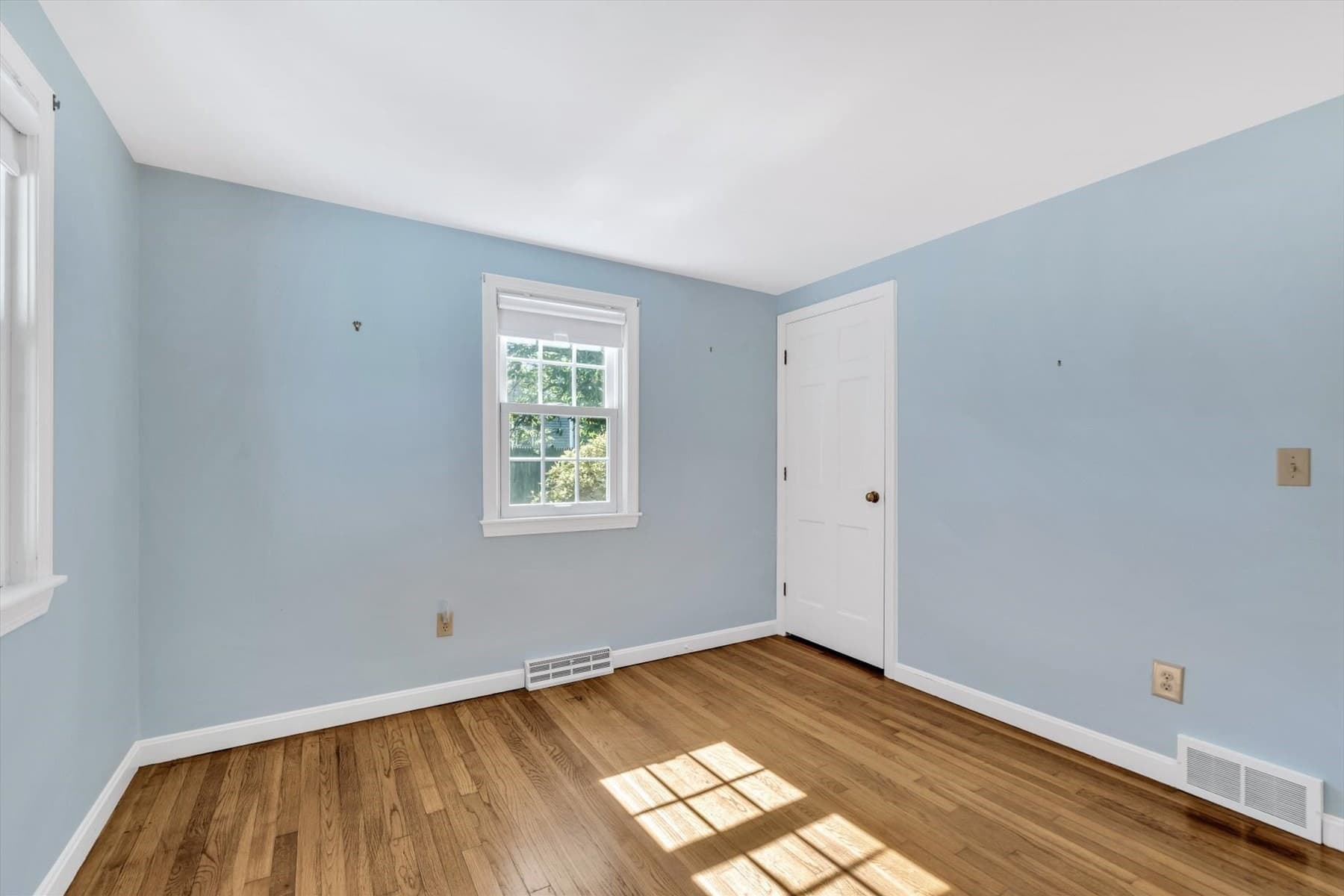 Single Family Residence at 105 Captain Chase Rd, Yarmouth MA 02601, Yarmouth, photo 28 of 39