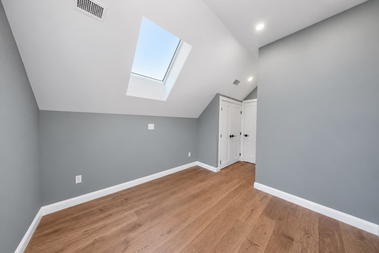 Condominium at 64 Dalby St # 3, Newton MA 02458, Newton, photo 6 of 16