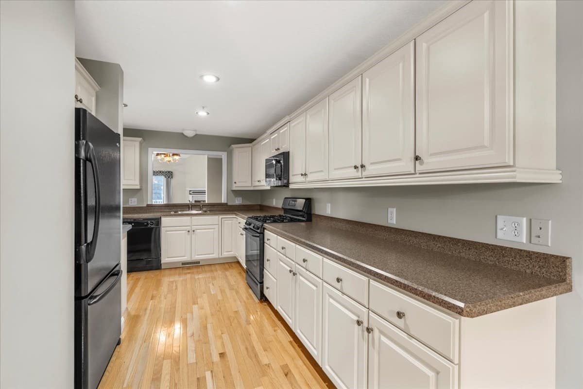 Condominium at 877 Auburnville Way # N3, Whitman MA 02382, Whitman, photo 36 of 42