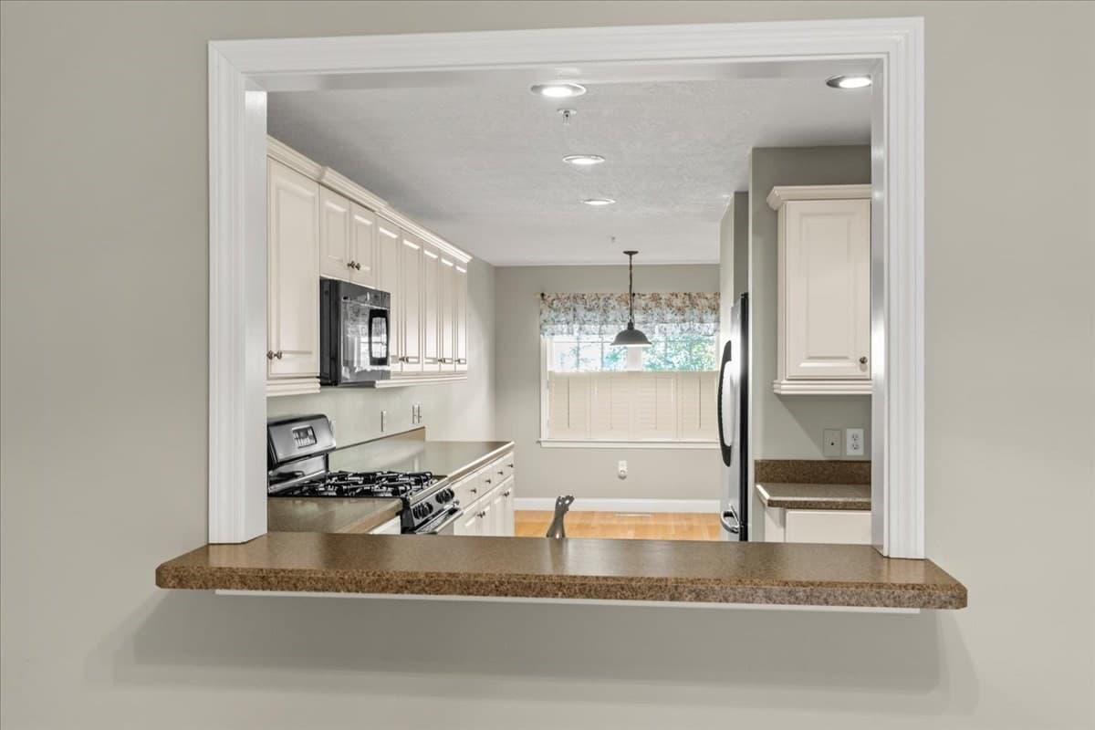 Condominium at 877 Auburnville Way # N3, Whitman MA 02382, Whitman, photo 10 of 42