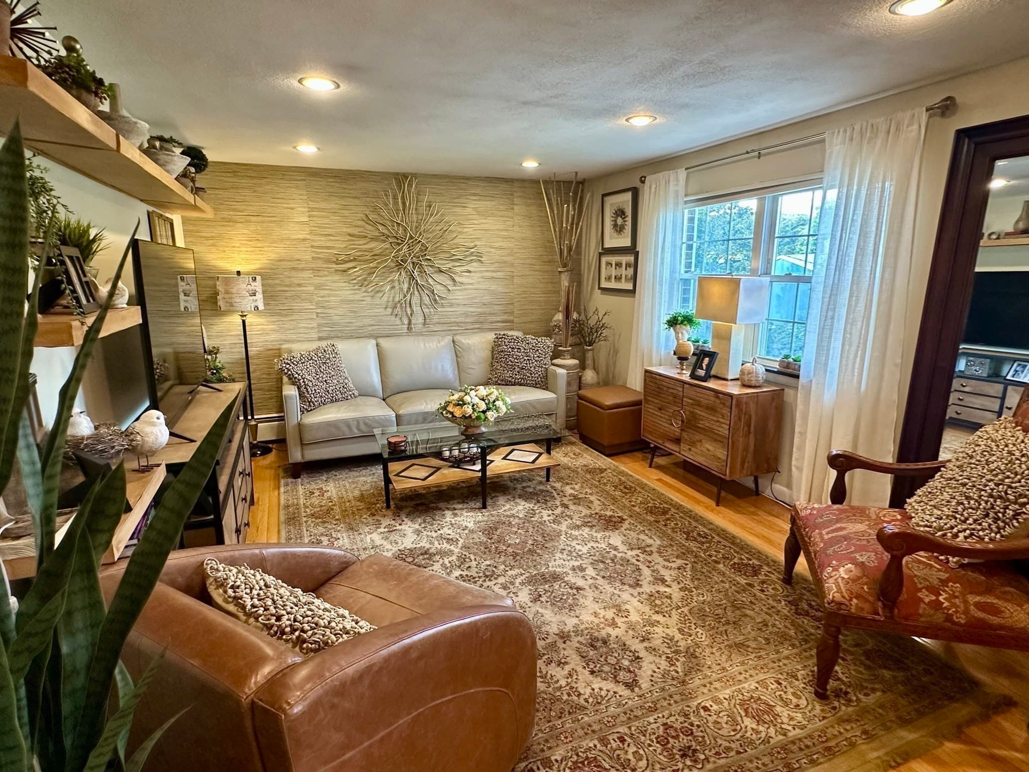 Condominium at 31 Pond Street # 23, Waltham MA 02451, Waltham, photo 2 of 10