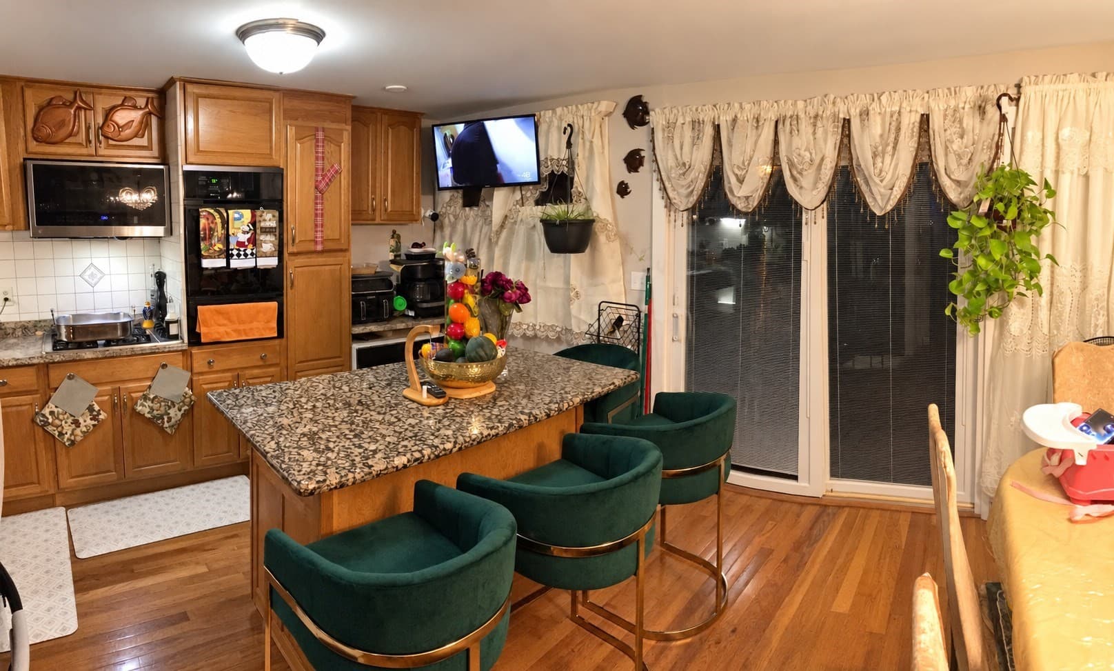 Single Family Residence at 8 Ralston Rd, Boston MA 02136, Boston, photo 6 of 8