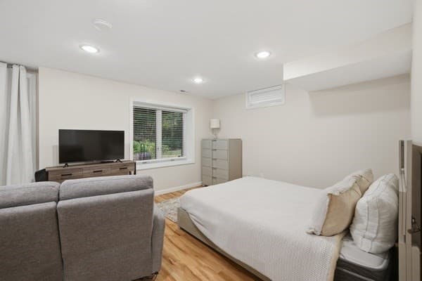 Condominium at 66 Bentwood Dr # 66, Sturbridge MA 01566, Sturbridge, photo 26 of 35