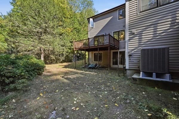 Condominium at 66 Bentwood Dr # 66, Sturbridge MA 01566, Sturbridge, photo 32 of 35