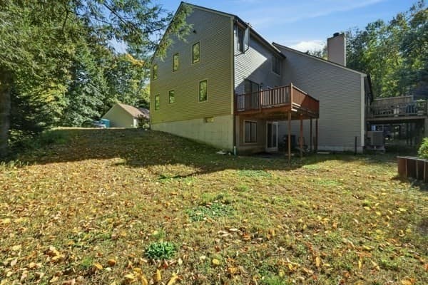 Condominium at 66 Bentwood Dr # 66, Sturbridge MA 01566, Sturbridge, photo 33 of 35