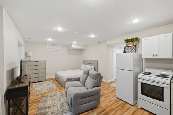 Condominium at 66 Bentwood Dr # 66, Sturbridge MA 01566, Sturbridge, photo 25 of 35