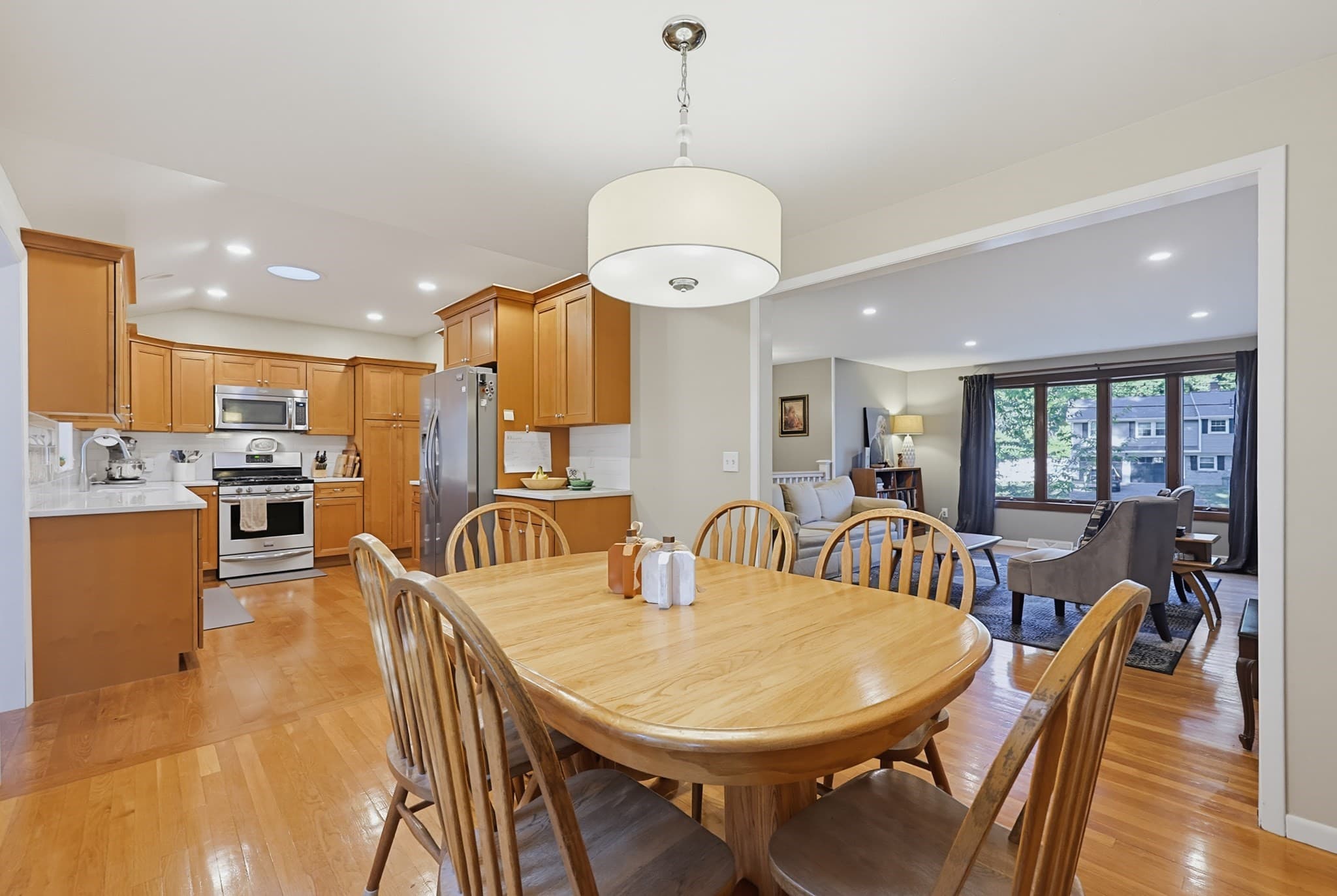 Single Family Residence at 38 Ledgewood Rd, Framingham MA 01701, Framingham, photo 11 of 35