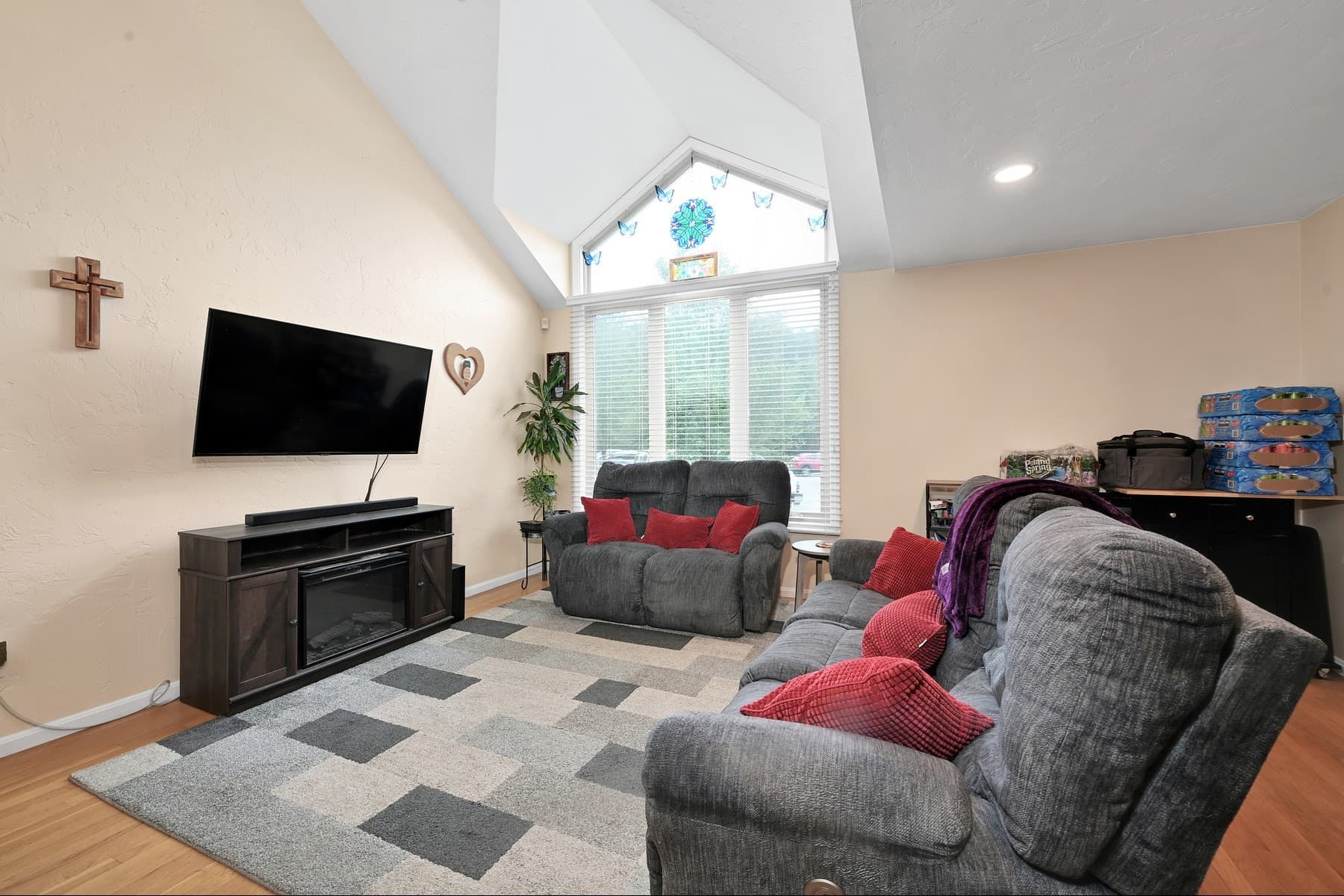 Condominium at 340 Centre # 8, Rockland MA 02370, Rockland, photo 14 of 31