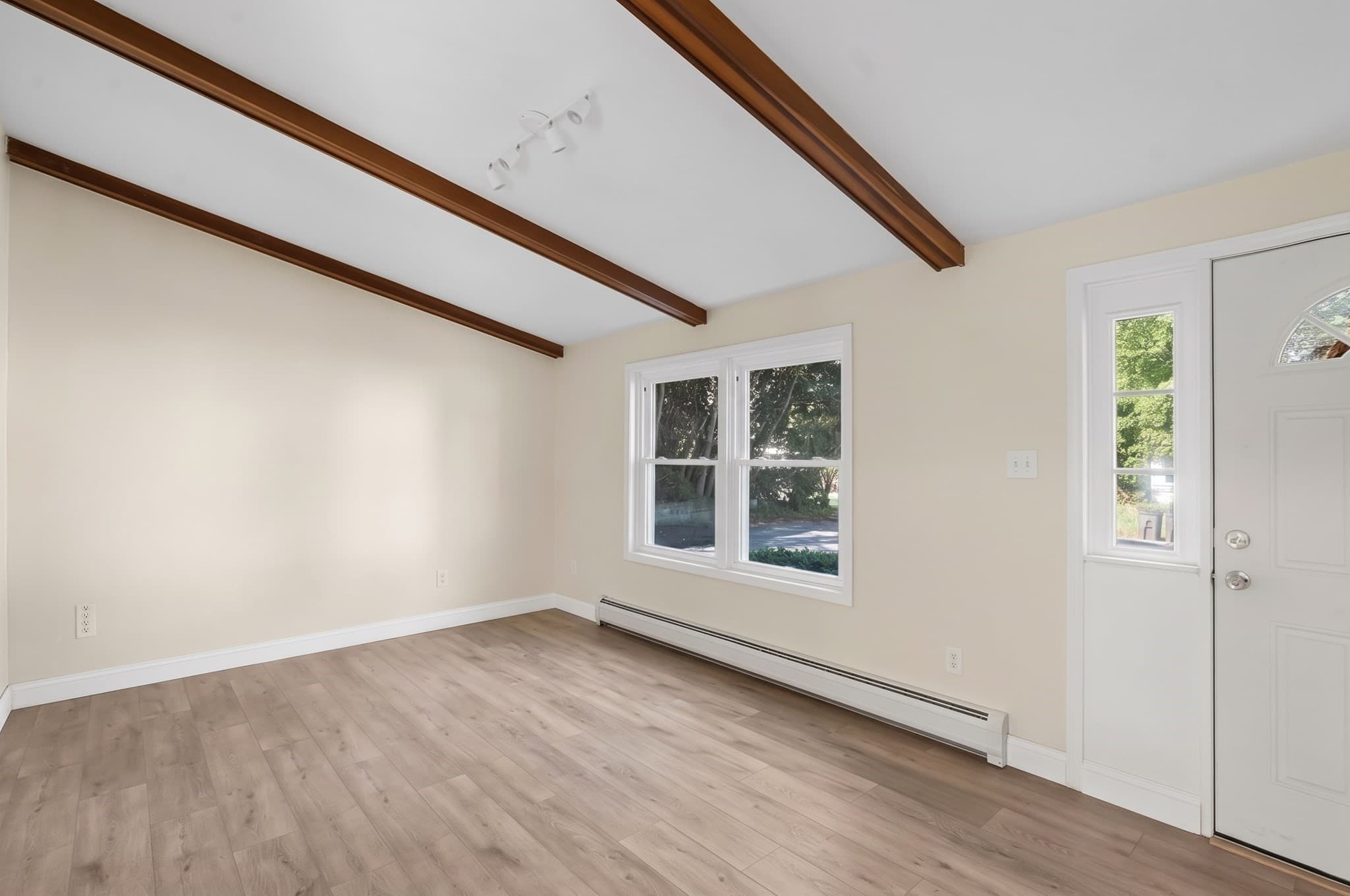 Single Family Residence at 150 Everett Ave, Athol MA 01331, Athol, photo 3 of 26