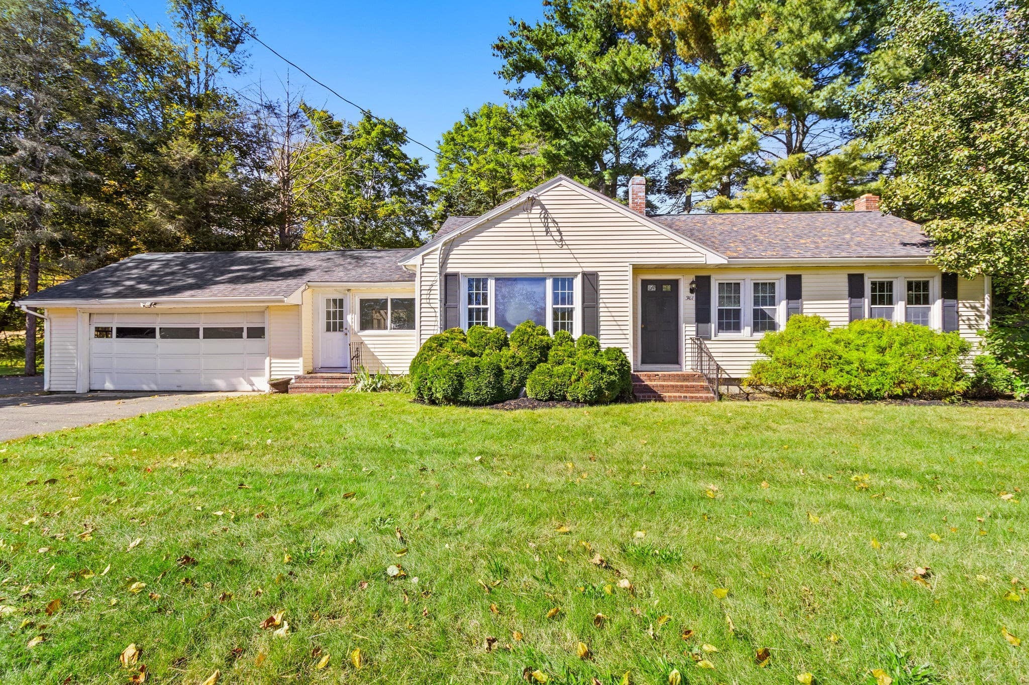 359 Hudson Street, Northborough MA 01532