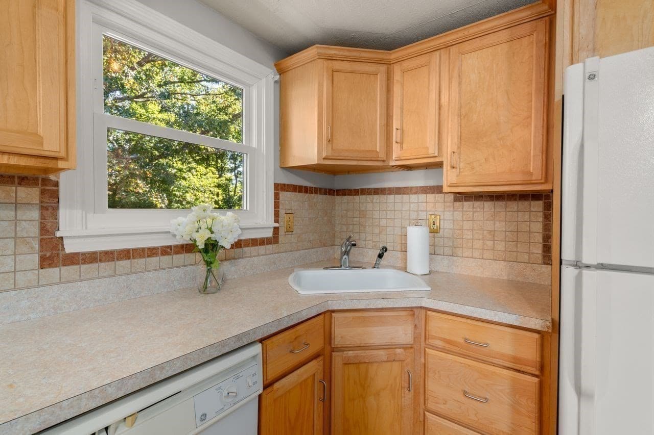Condominium at 137 John A Dunn Memorial Dr # 6, Rockland MA 02370, Rockland, photo 7 of 24