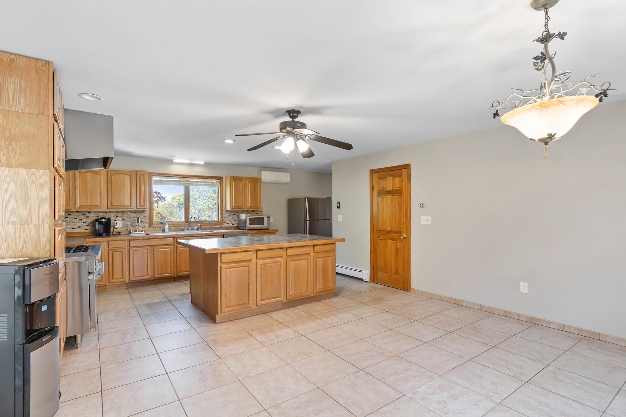 Single Family Residence at 12 Wood Street, Hopkinton MA 01748, photo 10 of 33