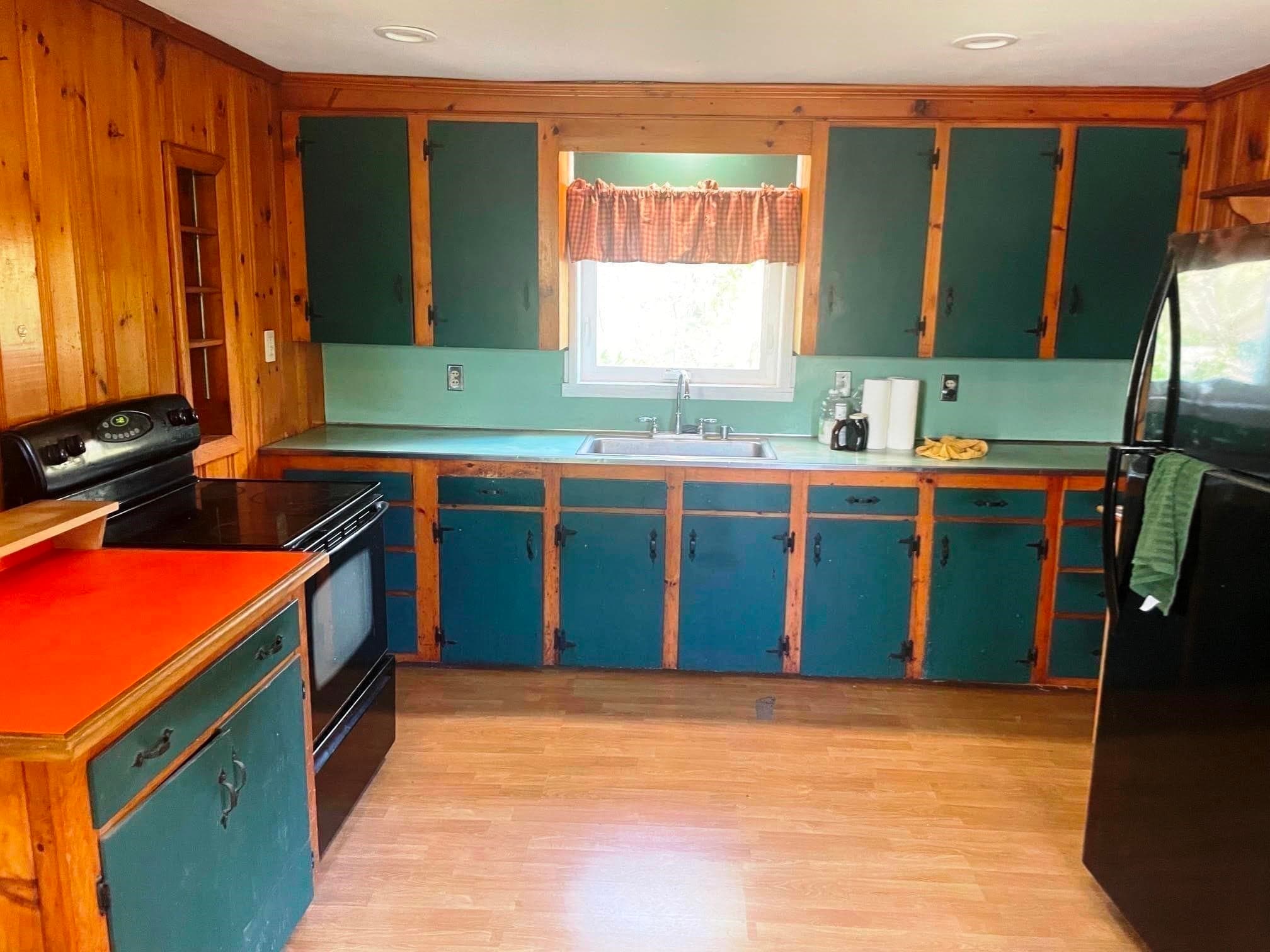 Single Family Residence at 1118 Pleasant St, Bridgewater MA 02324, Bridgewater, photo 14 of 34