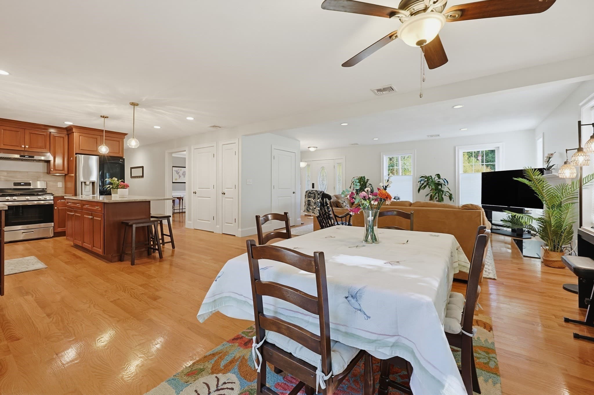 Single Family Residence at 139 Randolph Street, Weymouth MA 02190, Weymouth, photo 9 of 38