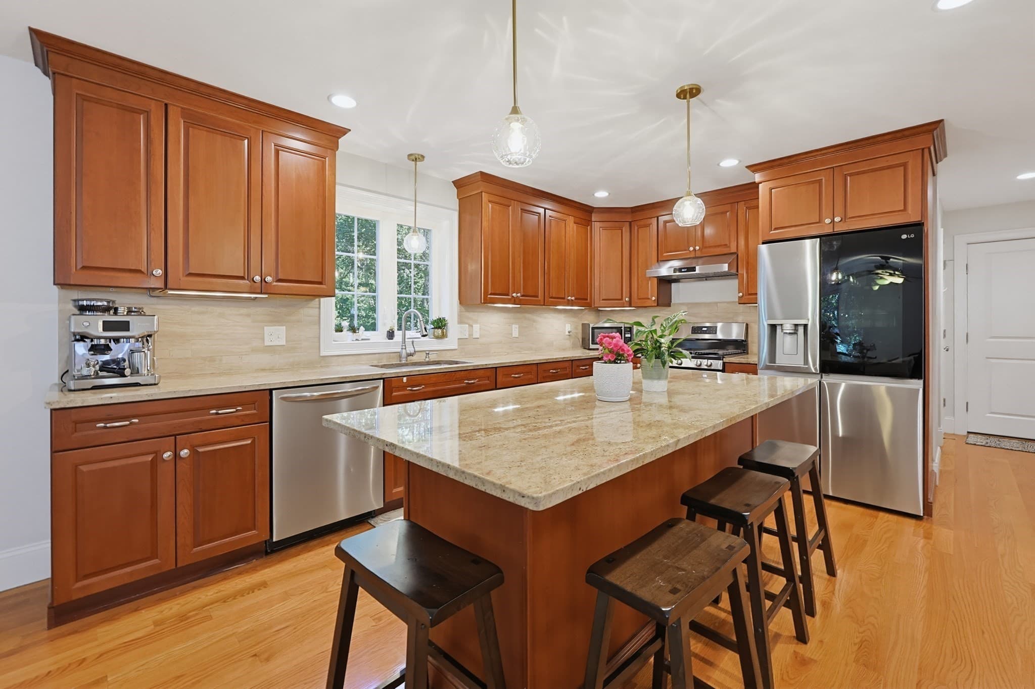 Single Family Residence at 139 Randolph Street, Weymouth MA 02190, Weymouth, photo 10 of 38