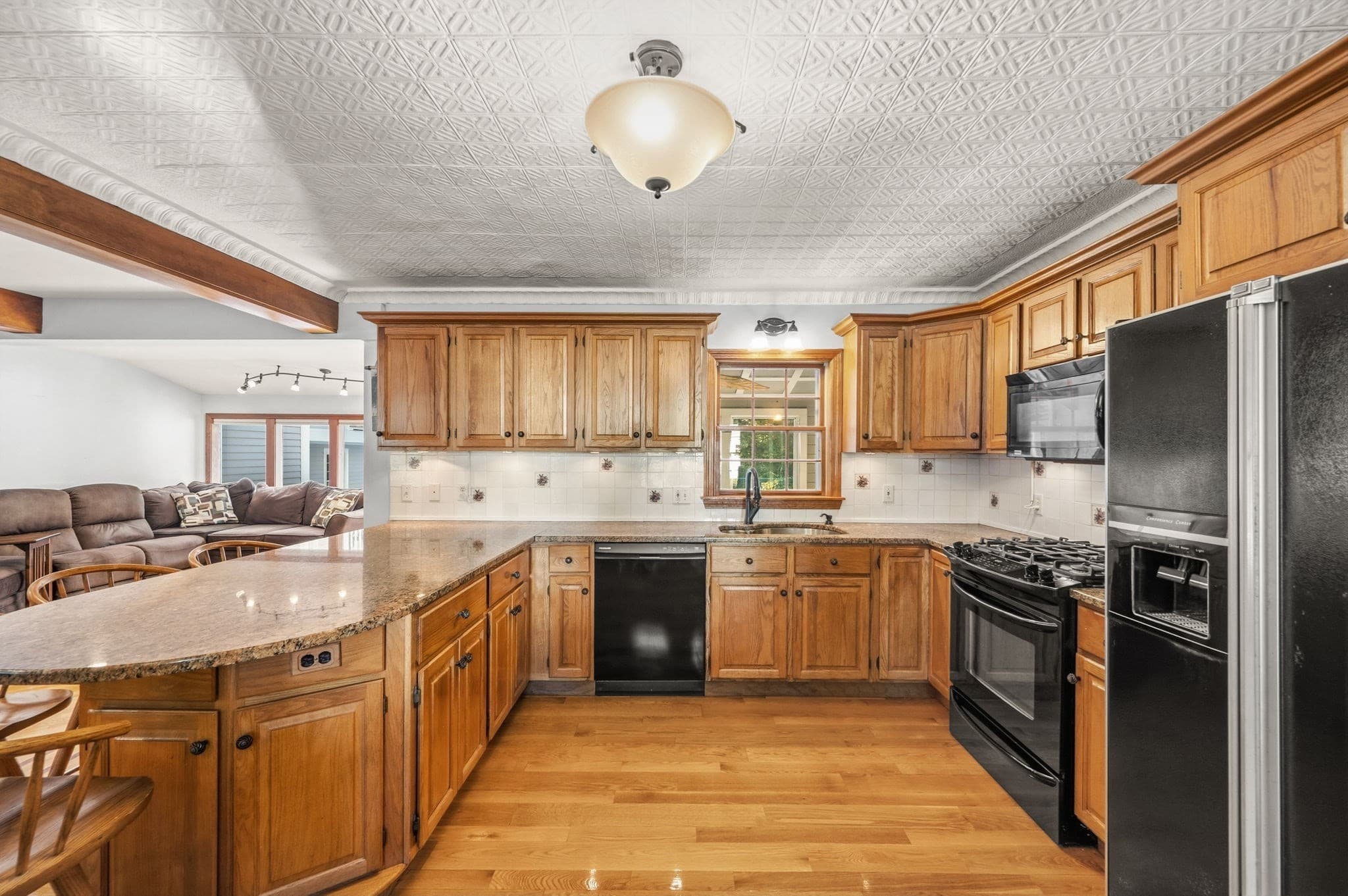 Single Family Residence at 179 Vernon St, Rockland MA 02370, Rockland, photo 6 of 41