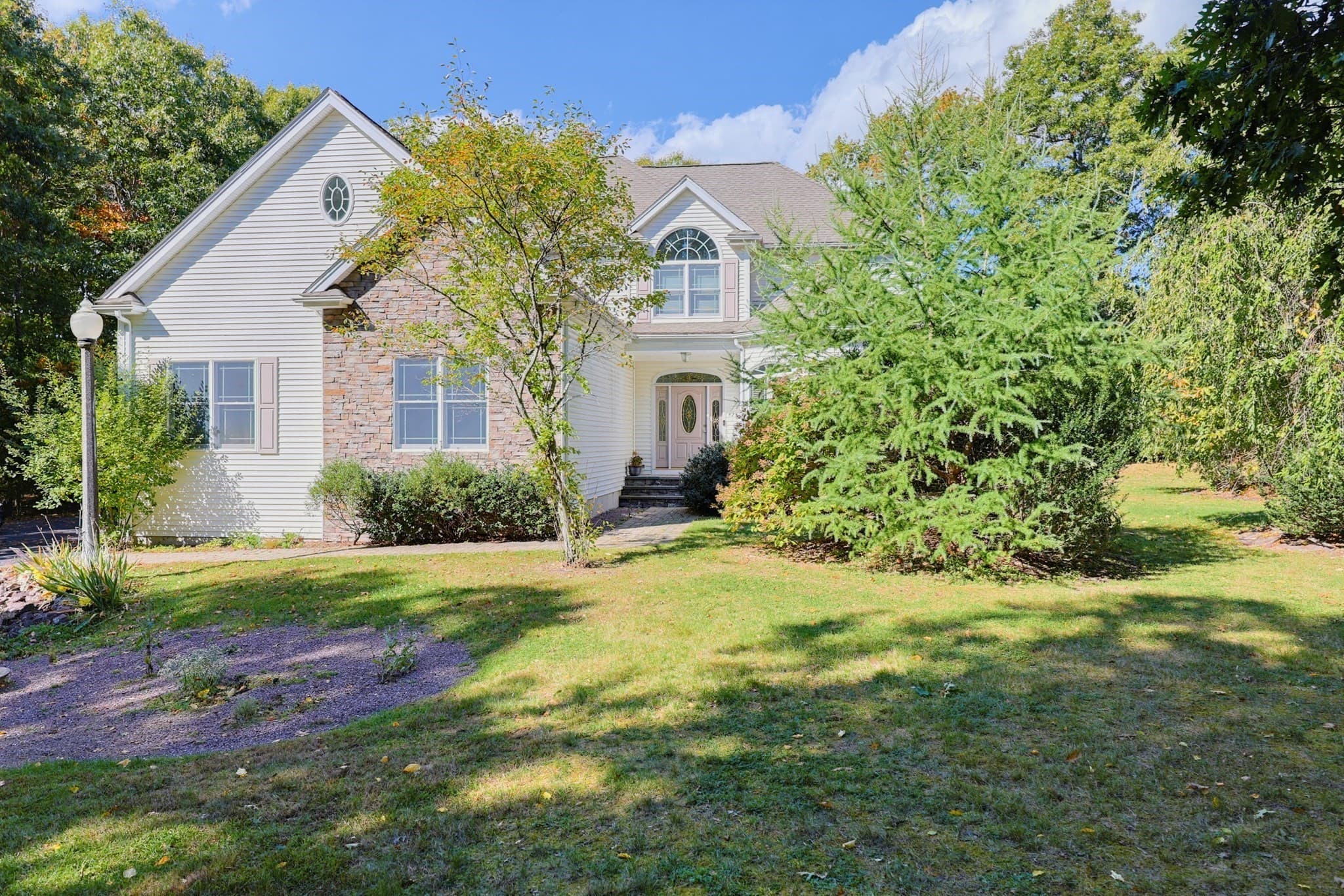 428 Elmwood St, North Attleboro MA 02760