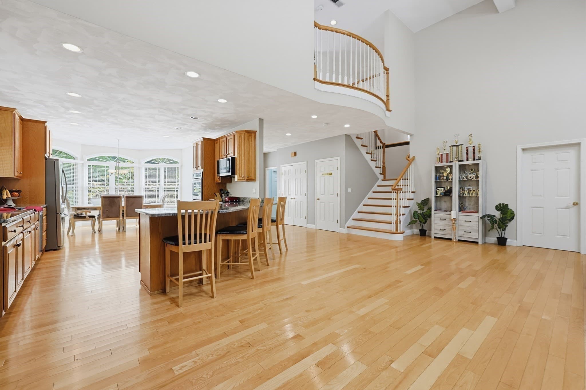 Single Family Residence at 428 Elmwood St, North Attleboro MA 02760, North Attleboro, photo 9 of 32