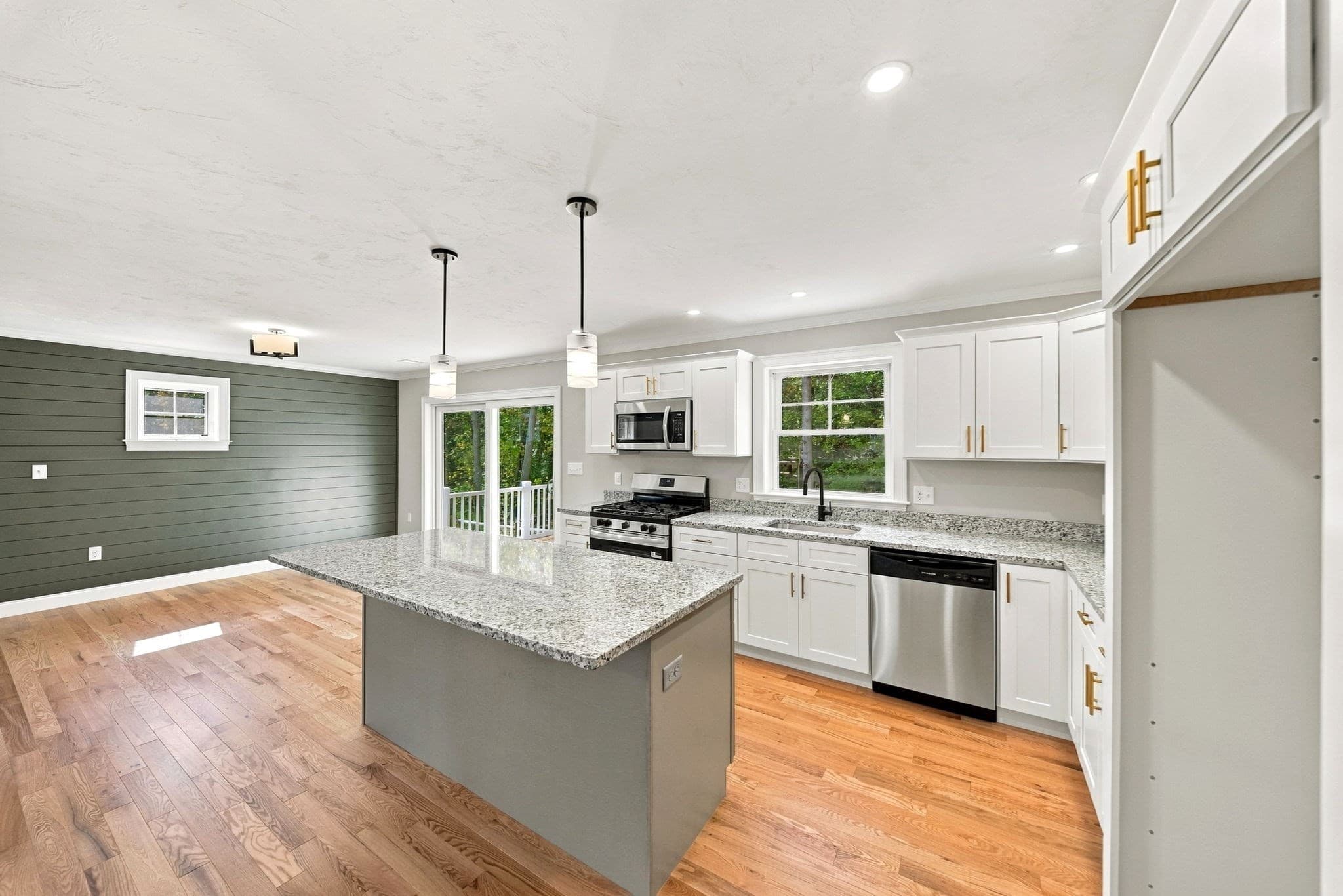 Single Family Residence at 82 Sherrick Ave., Holbrook MA 02343, Holbrook, photo 8 of 42