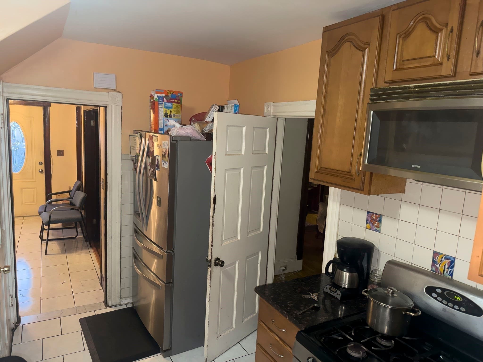 Single Family Residence at 8 Mason St, Brockton MA 02302, Brockton, photo 6 of 22