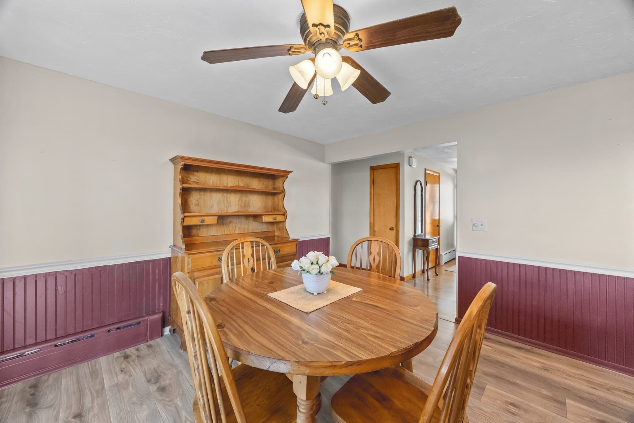 Single Family Residence at 26 Crowningshield Rd, Worcester MA 01604, Worcester, photo 7 of 36