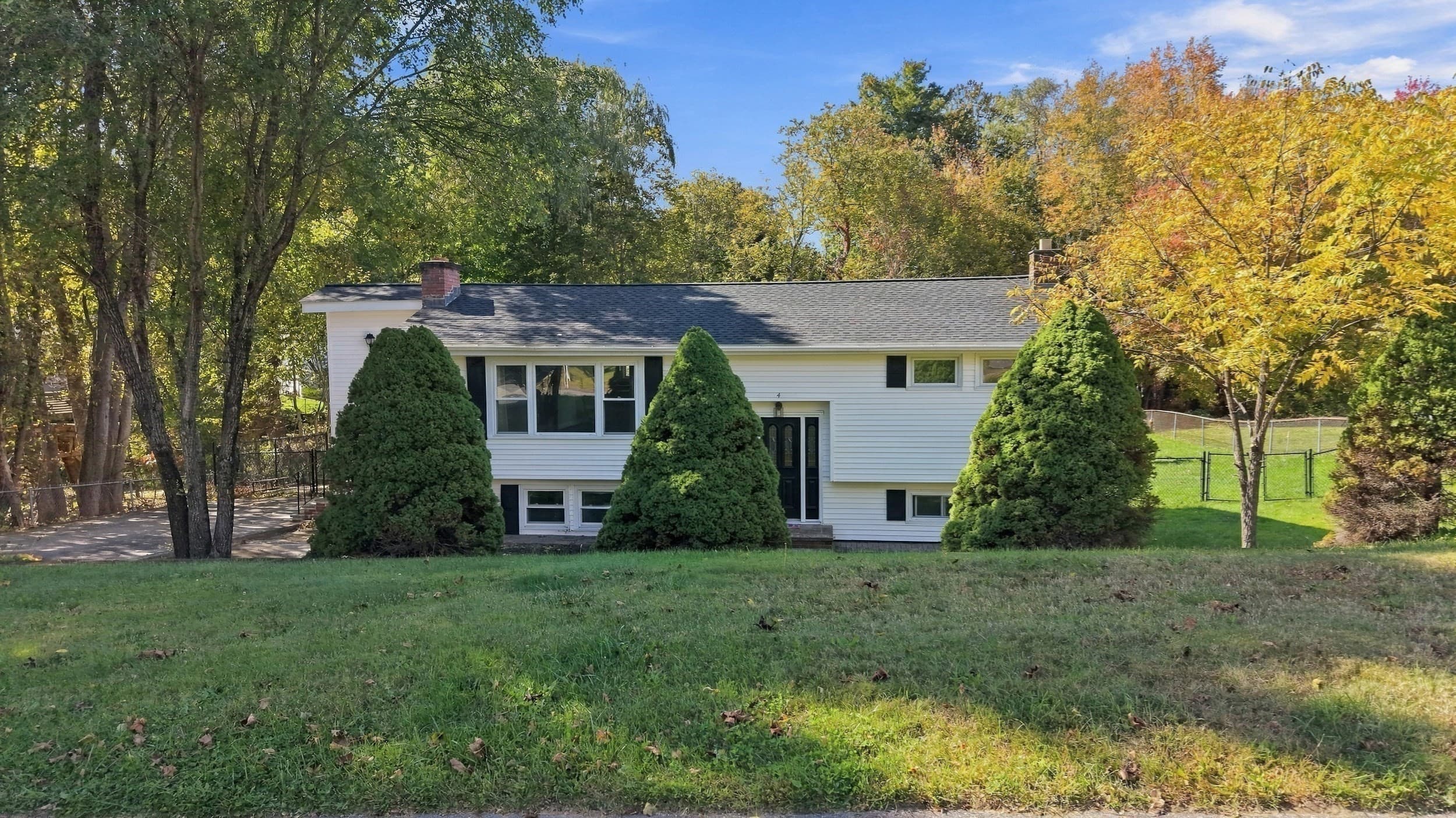 Single Family Residence at 4 Richardson Road, Hudson MA 01749, photo 32 of 36