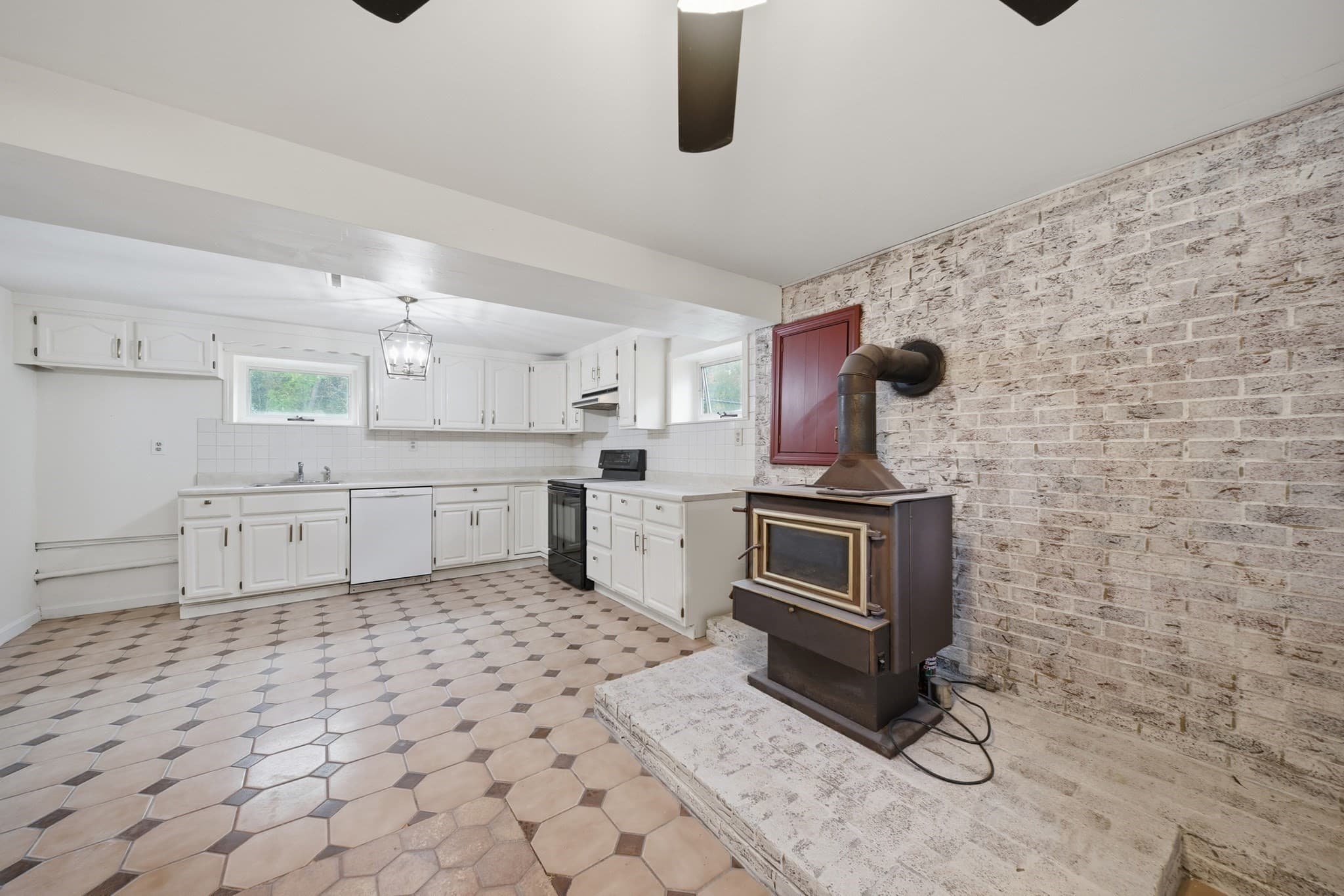 Single Family Residence at 4 Richardson Road, Hudson MA 01749, photo 20 of 36