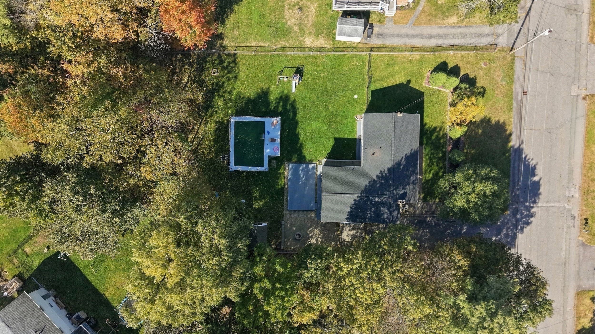 Single Family Residence at 4 Richardson Road, Hudson MA 01749, photo 30 of 36
