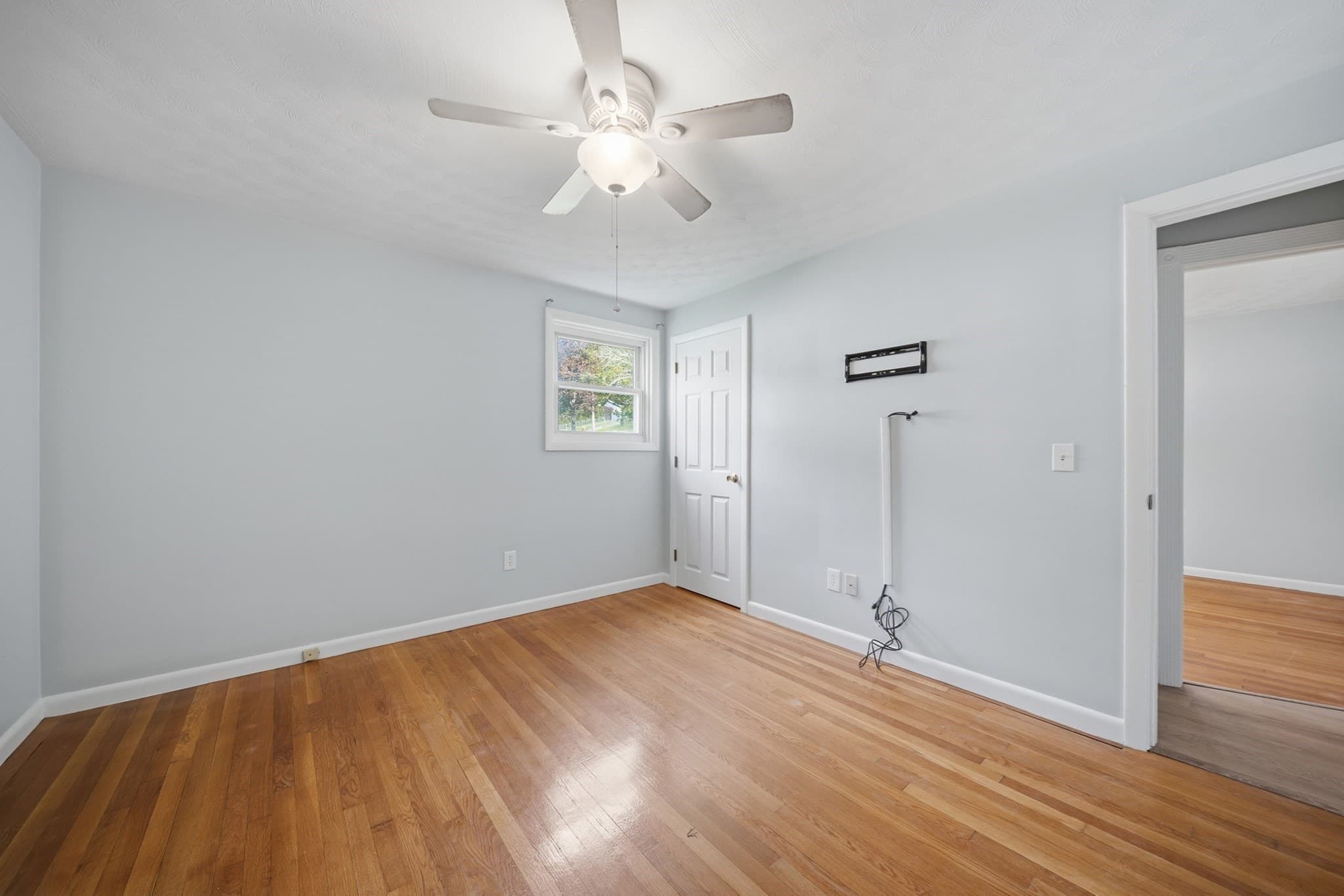 Single Family Residence at 4 Richardson Road, Hudson MA 01749, photo 15 of 36