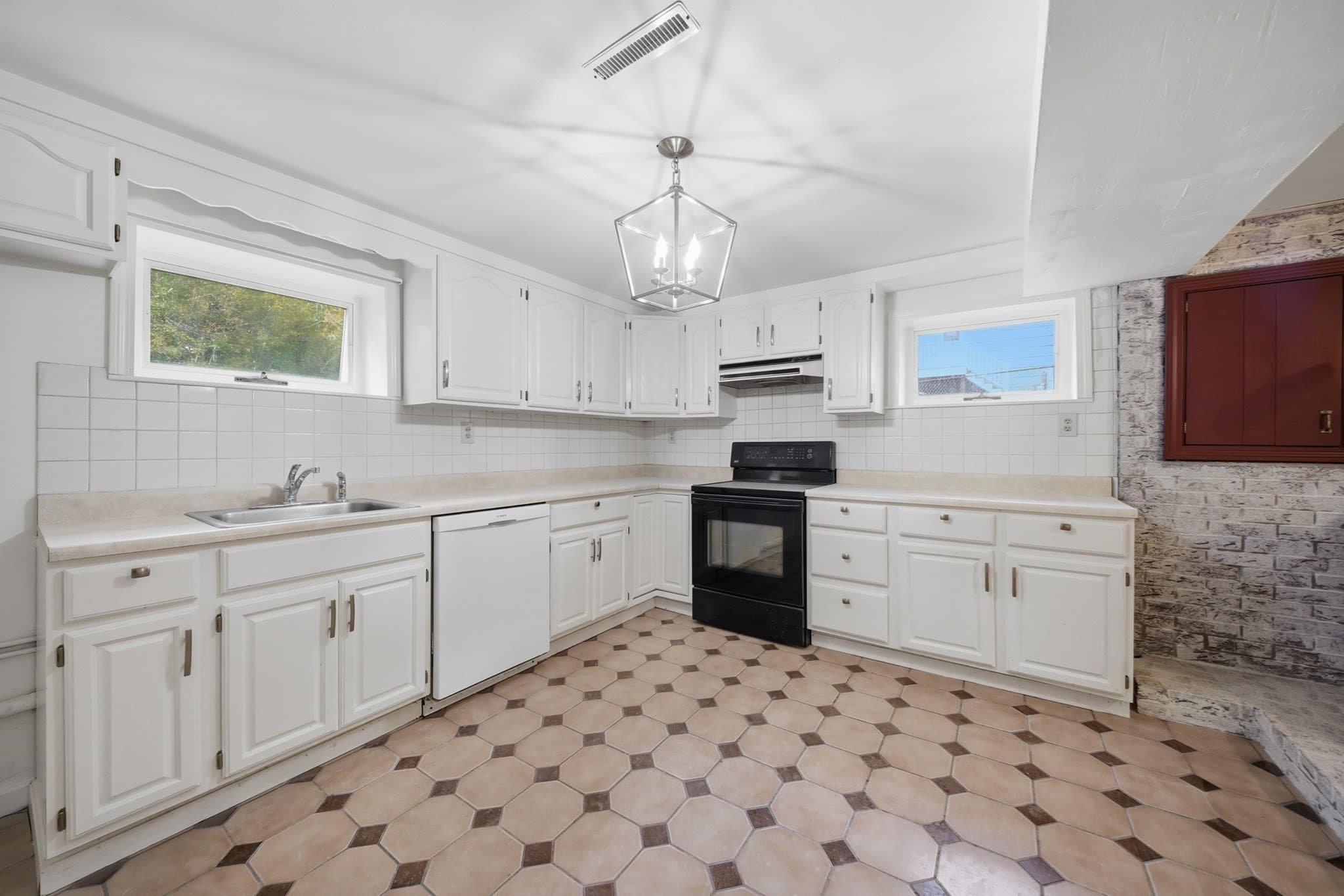 Single Family Residence at 4 Richardson Road, Hudson MA 01749, photo 19 of 36