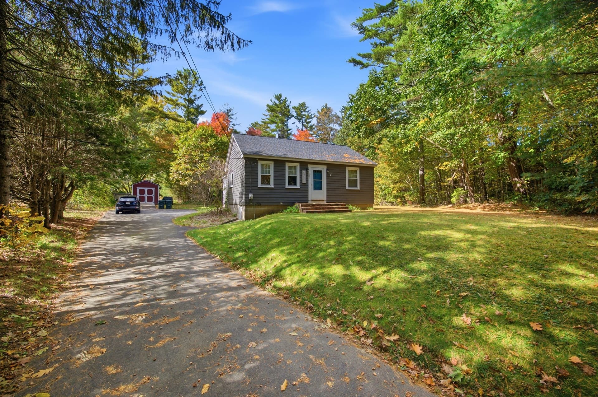 384 N Brookfield Rd, Oakham MA 01068