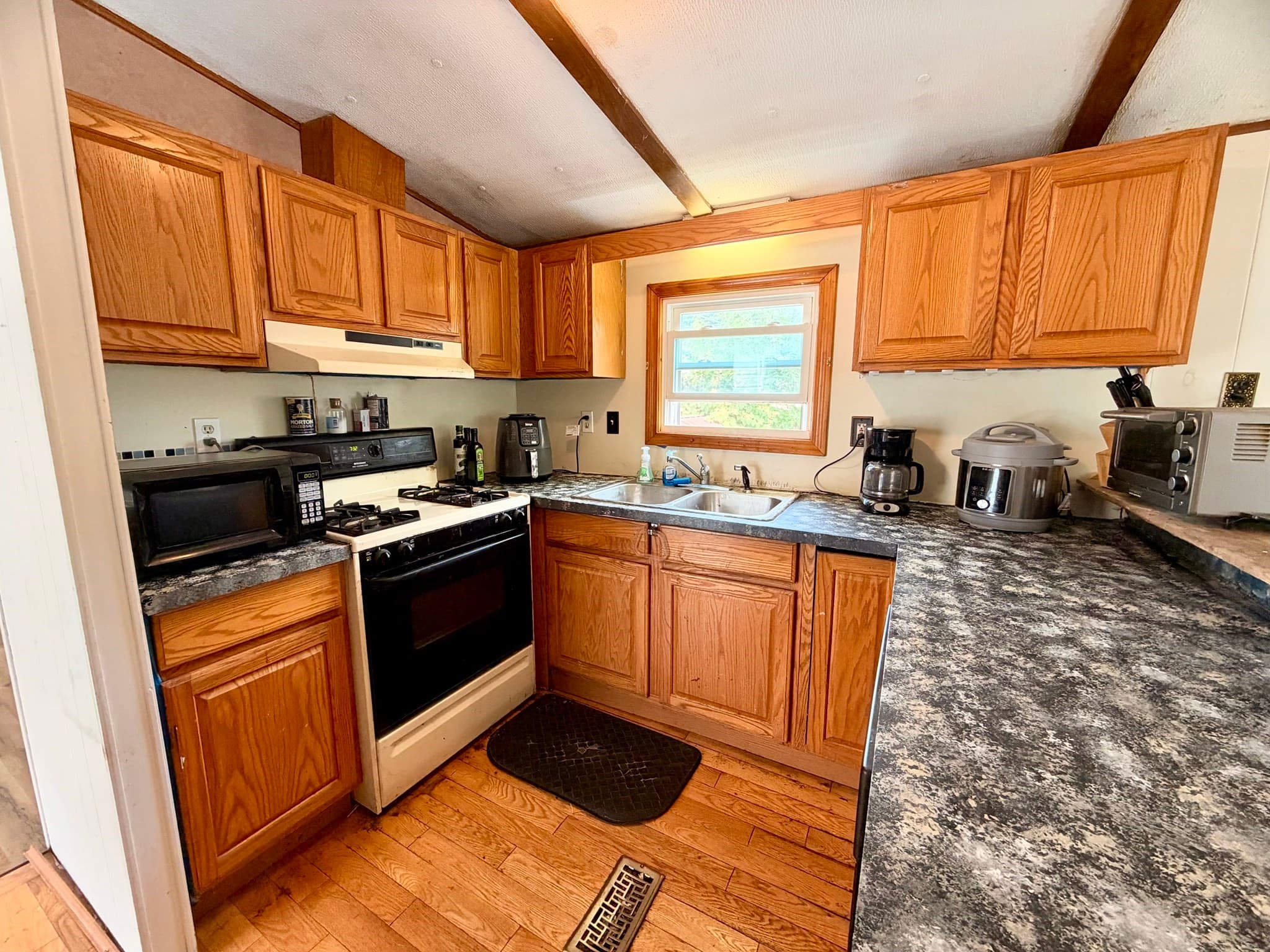 Mobile Home at 868 Southampton Rd # 25, Westfield MA 01085, Westfield, photo 7 of 19