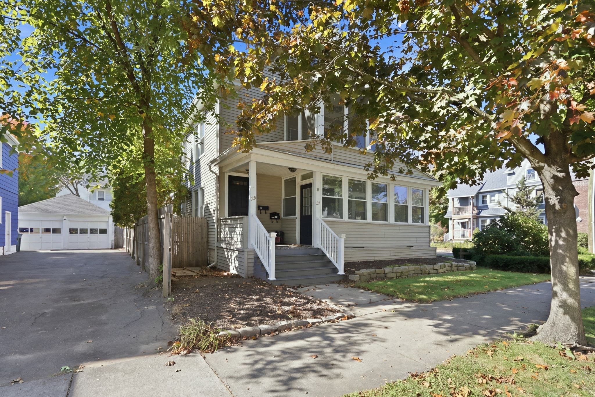 Multi Family at 124-126 Woodlawn St, Springfield MA 01108, Springfield, photo 3 of 41