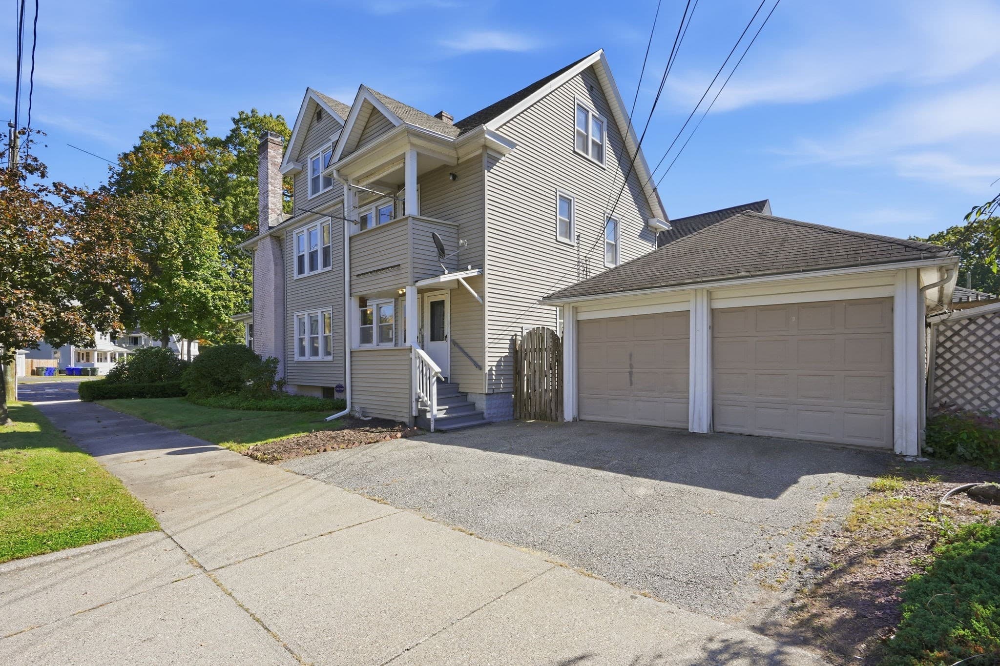 Multi Family at 124-126 Woodlawn St, Springfield MA 01108, Springfield, photo 5 of 41