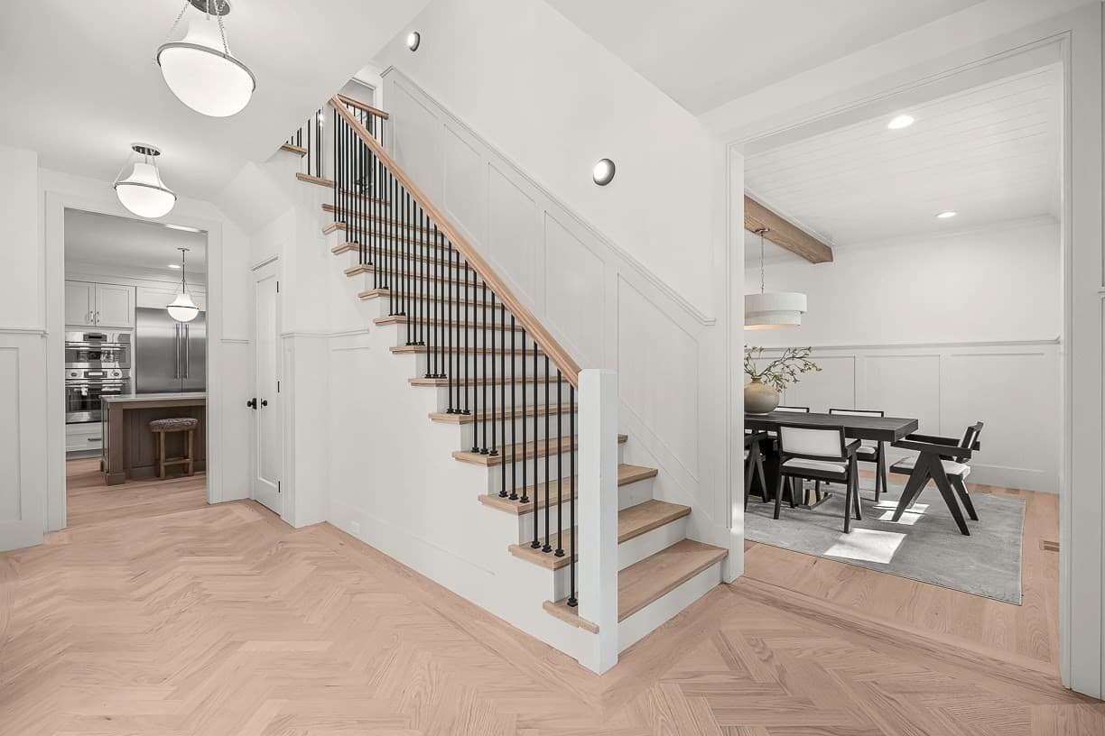 Single Family Residence at 39 Macarthur Rd, Wellesley MA 02482, Wellesley, photo 2 of 37