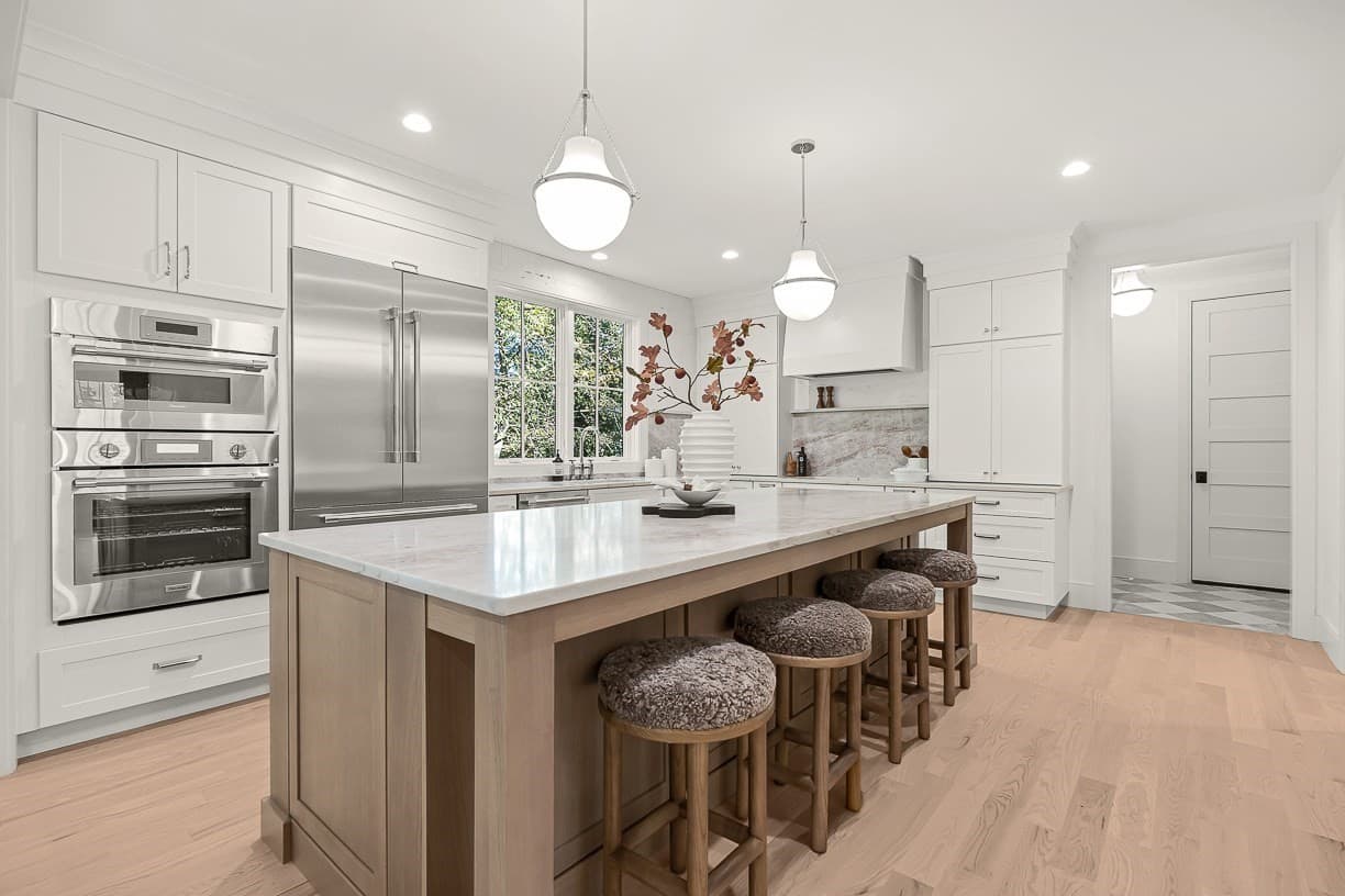 Single Family Residence at 39 Macarthur Rd, Wellesley MA 02482, Wellesley, photo 4 of 37