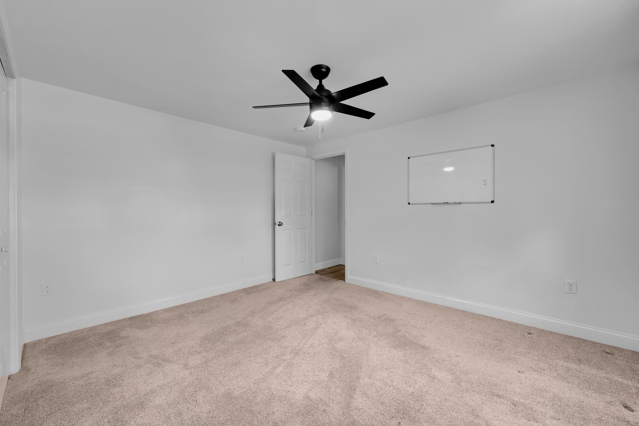 Condominium at 174 N Common # 174, Westminster MA 01473, Westminster, photo 12 of 33
