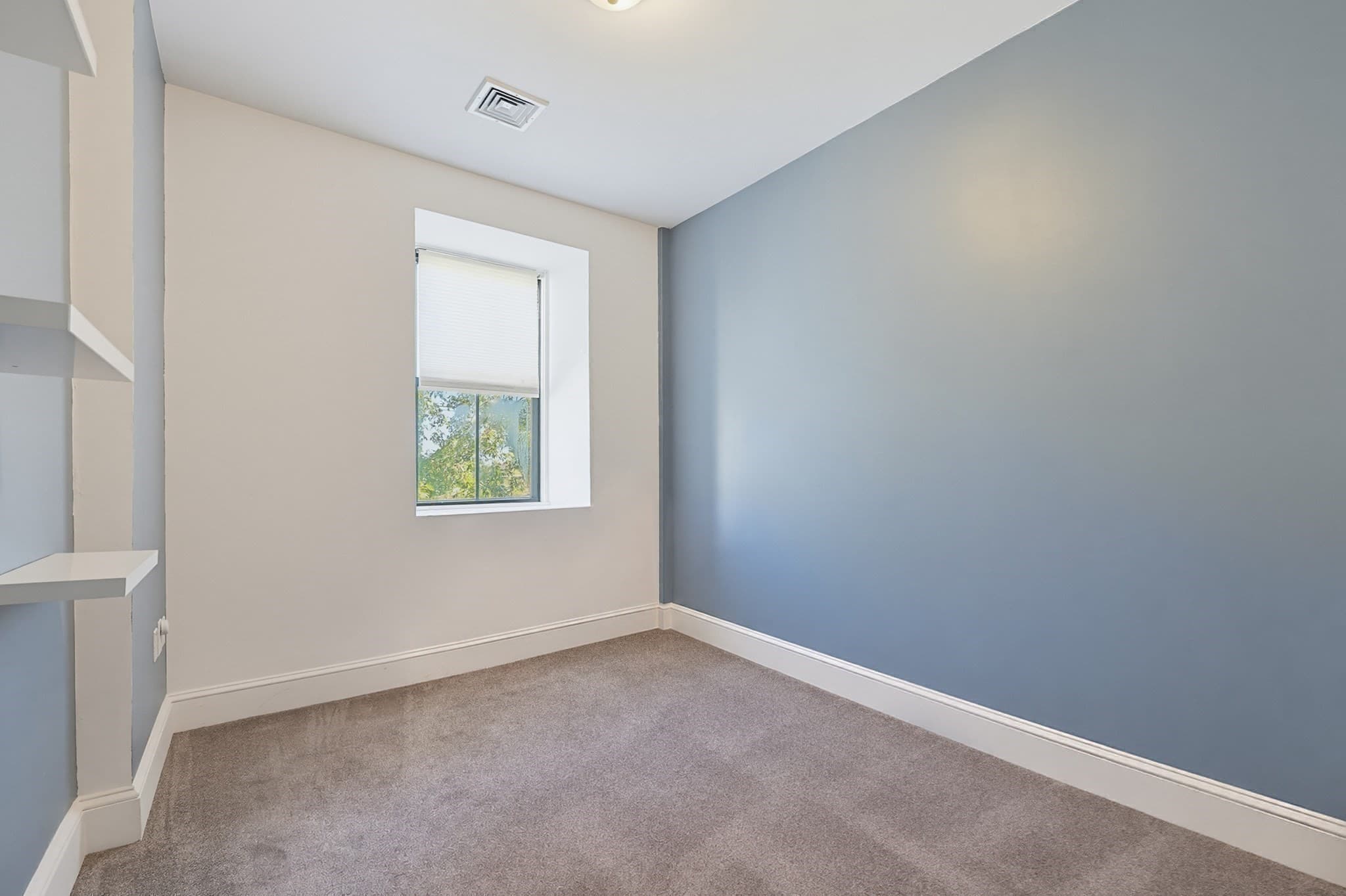 Condominium at 426 Mt. Hope # 305, North Attleboro MA 02760, North Attleboro, photo 15 of 25