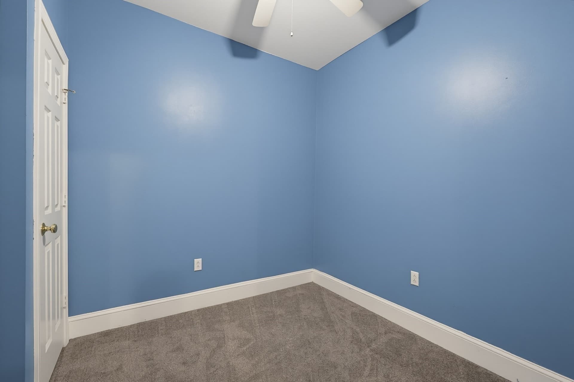 Condominium at 426 Mount Hope # 305, North Attleboro MA 02760, photo 19 of 25