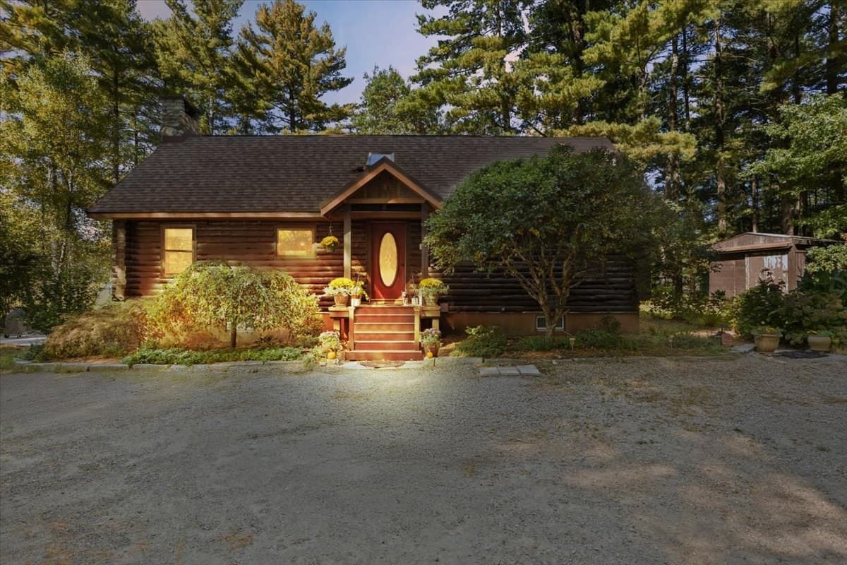Equestrian at 127 Mendon St, Bellingham MA 02019, Bellingham, photo 38 of 40