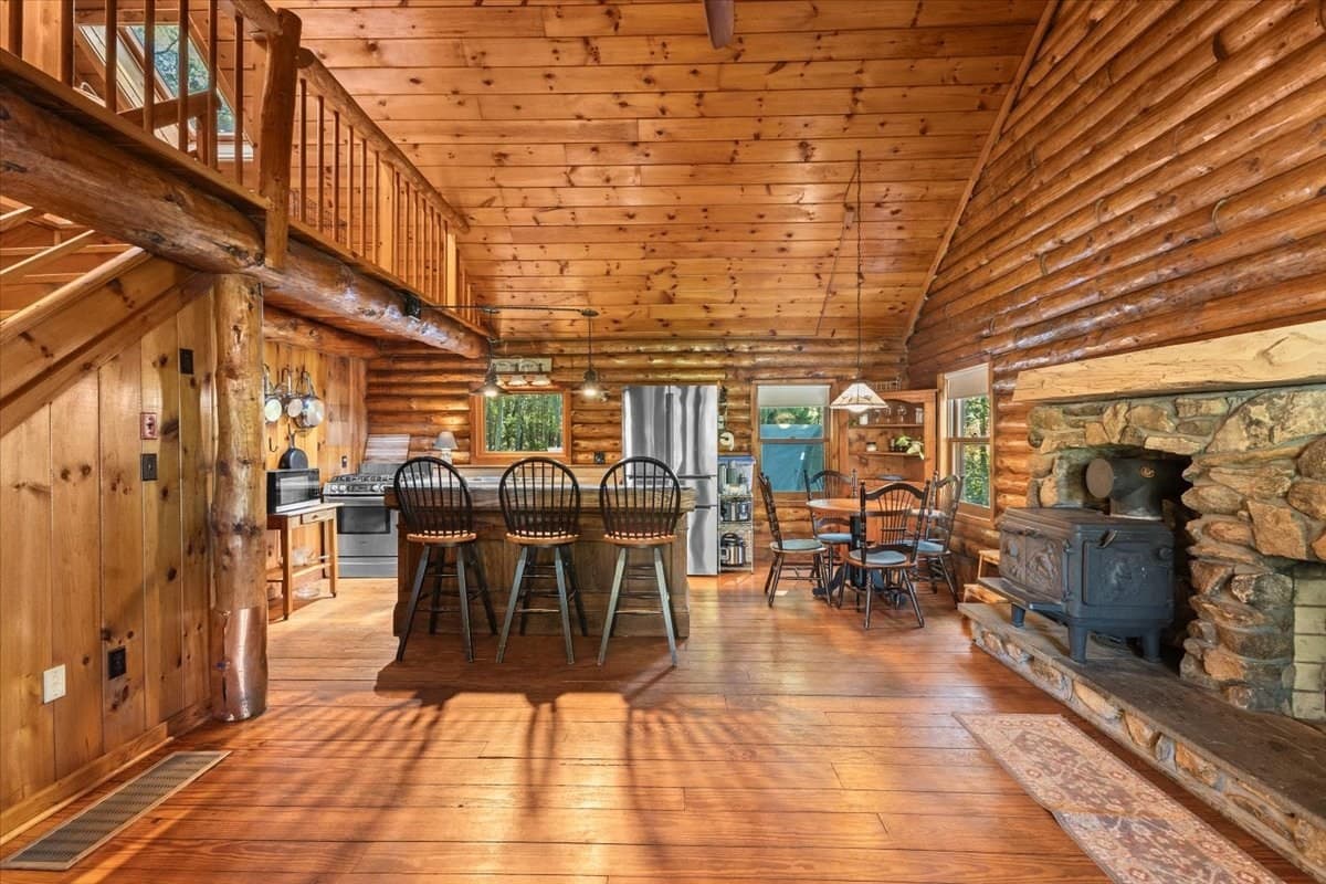 Equestrian at 127 Mendon St, Bellingham MA 02019, Bellingham, photo 11 of 40