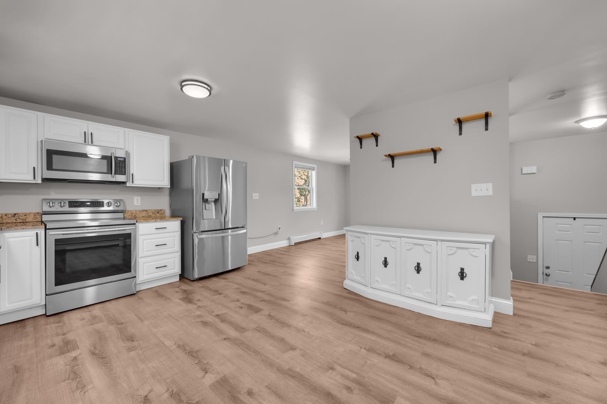 Single Family Residence at 174 North Common Rd, Westminster MA 01473, Westminster, photo 3 of 33