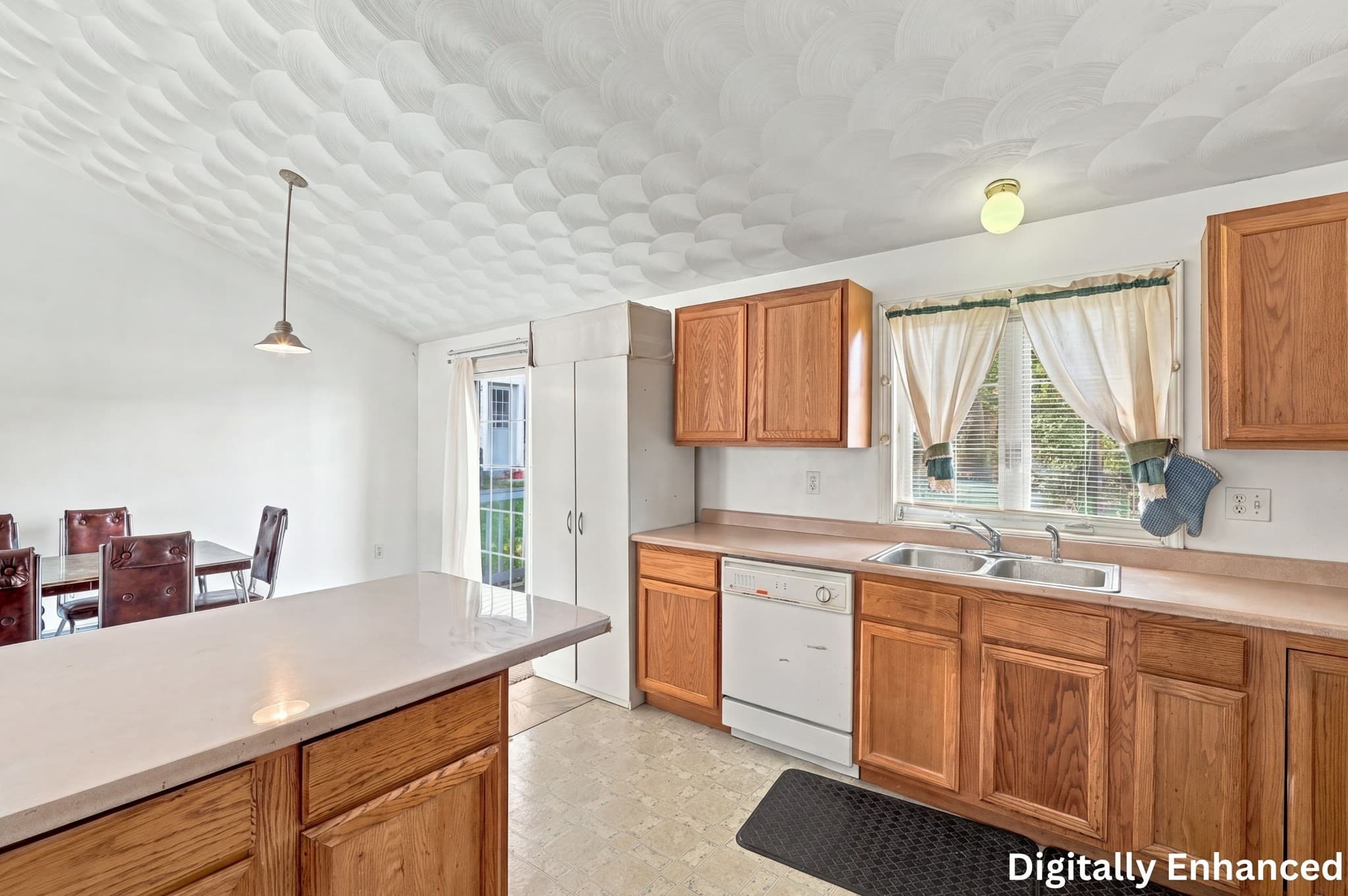 Single Family Residence at 2 Bolton Street, Worcester MA 01604, Worcester, photo 8 of 32
