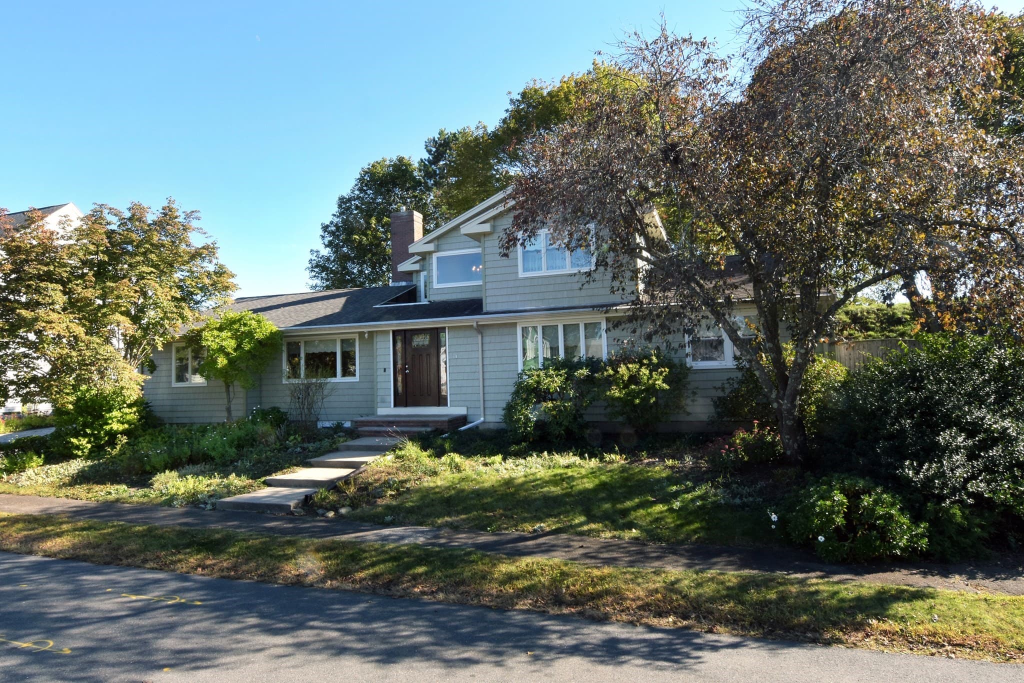 Single Family Residence at 14 Broad St., Danvers MA 01923, Danvers, photo 2 of 39