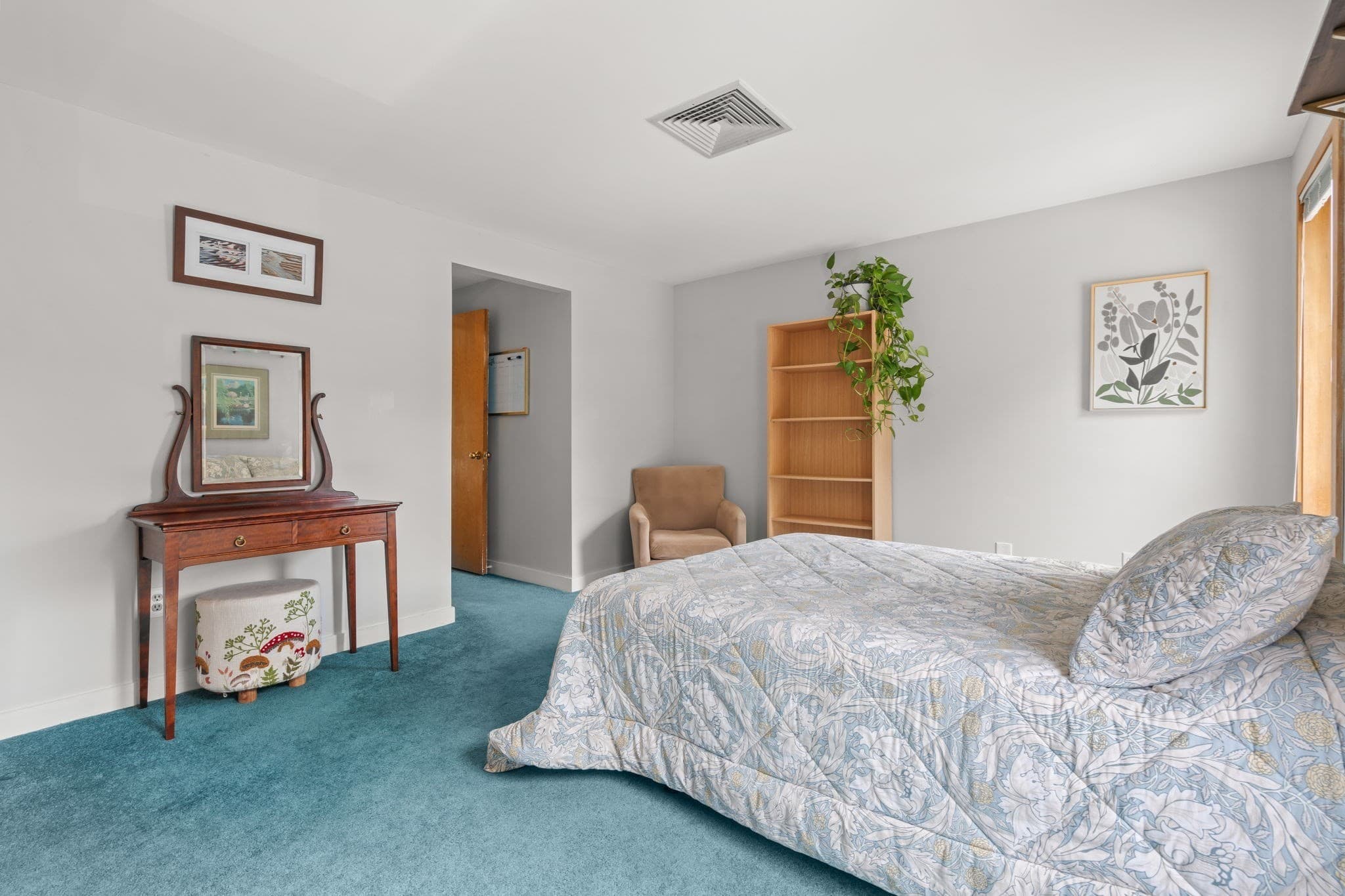 Single Family Residence at 38 Woodland Park Dr # 38, Haverhill MA 01830, Haverhill, photo 23 of 42